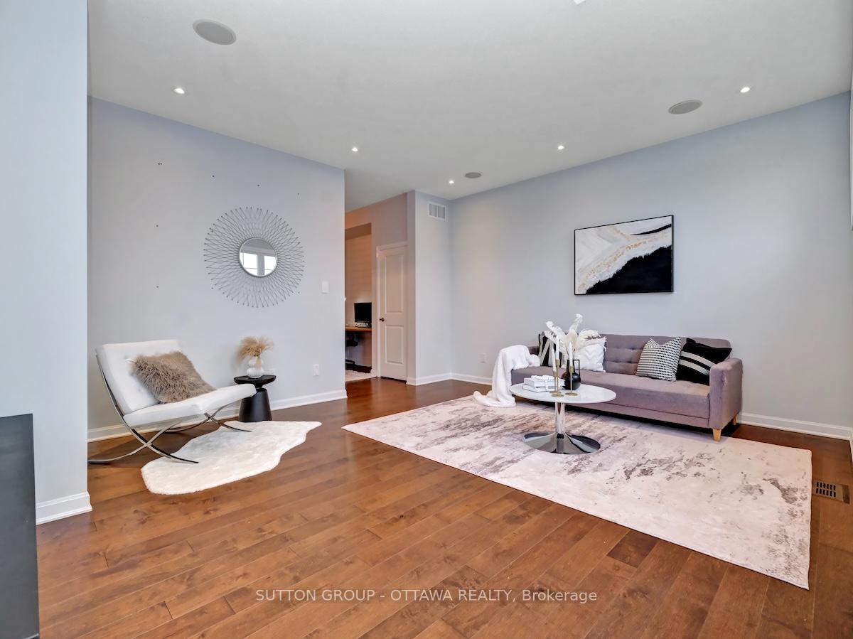 Photo 21 of 350 Meadowbreeze Drive, Ottawa, Kanata - Emerald Meadows/Trailwest — HOMEH