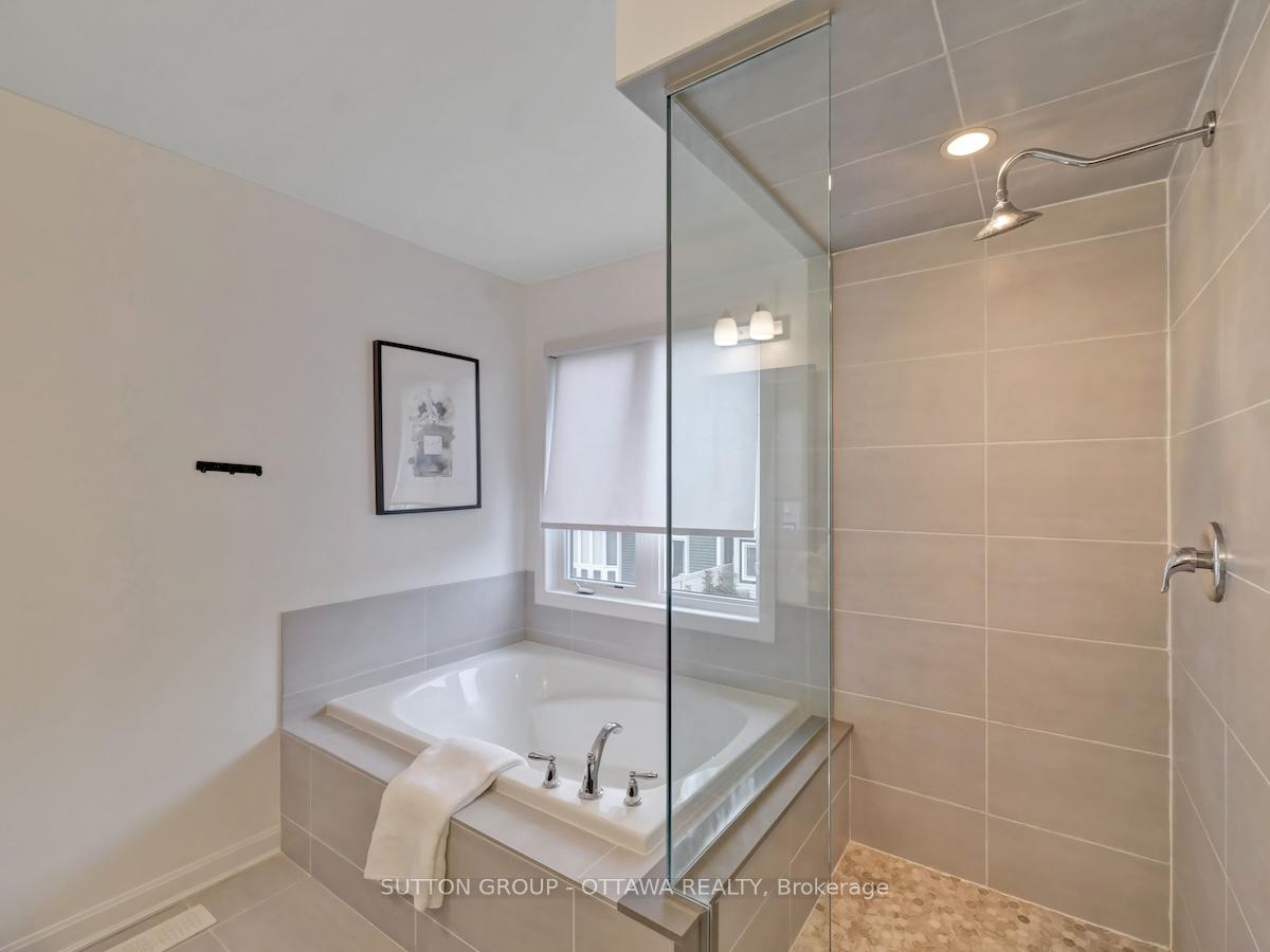 Photo 29 of 350 Meadowbreeze Drive, Ottawa, Kanata - Emerald Meadows/Trailwest — HOMEH