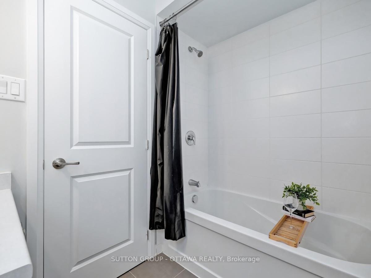 Photo 37 of 350 Meadowbreeze Drive, Ottawa, Kanata - Emerald Meadows/Trailwest — HOMEH