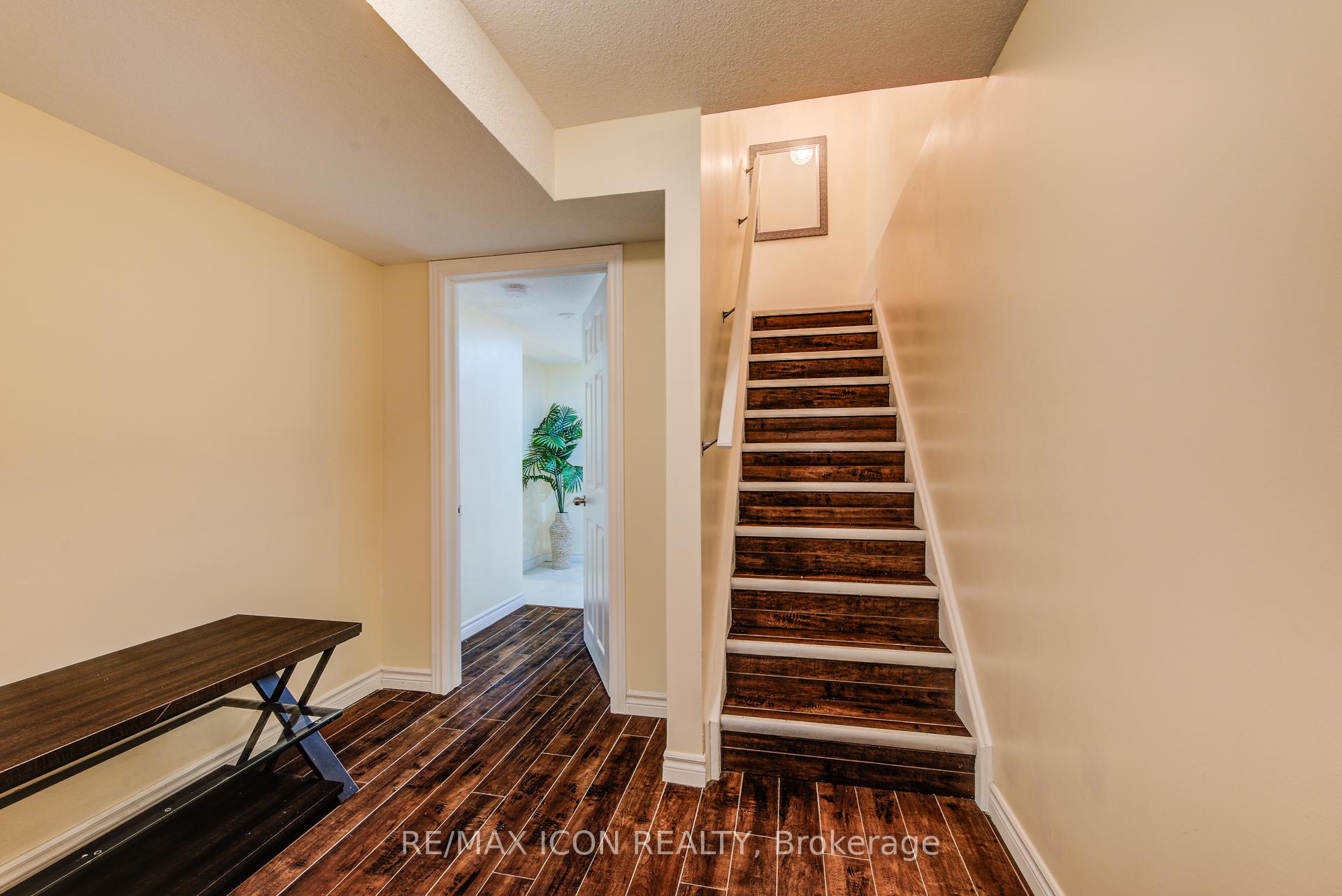 Photo 32 of 1428 Old Zeller Drive, Kitchener, Grand River South — HOMEH