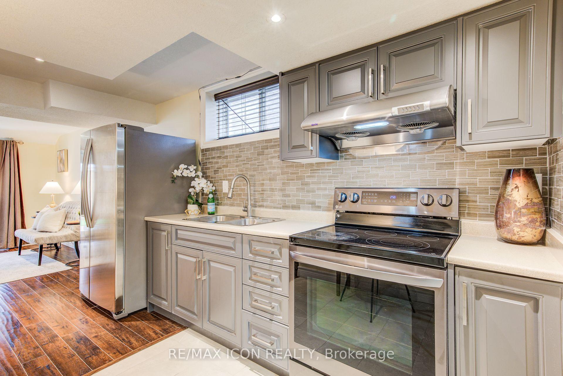 Photo 37 of 1428 Old Zeller Drive, Kitchener, Grand River South — HOMEH