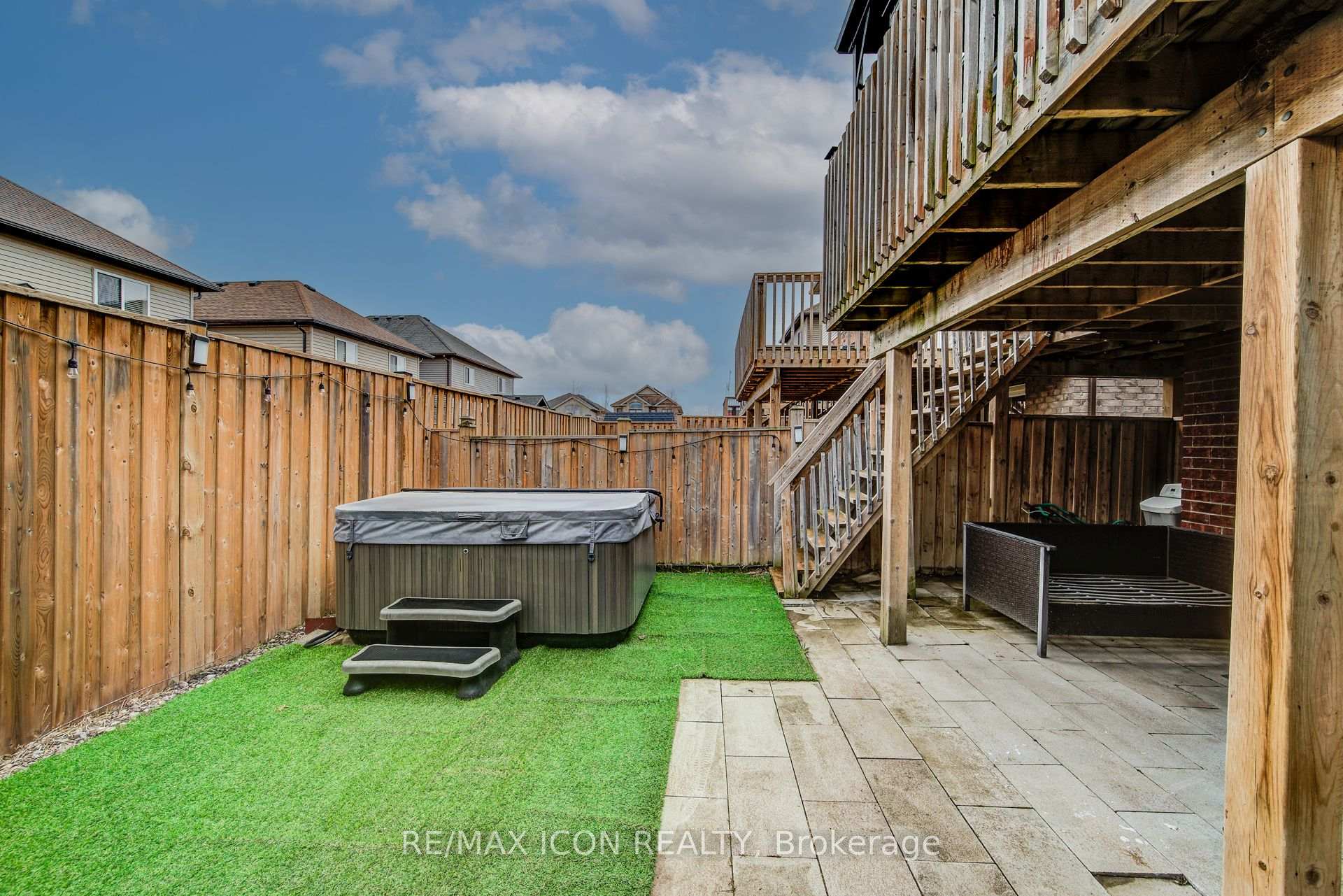 Photo 45 of 1428 Old Zeller Drive, Kitchener, Grand River South — HOMEH
