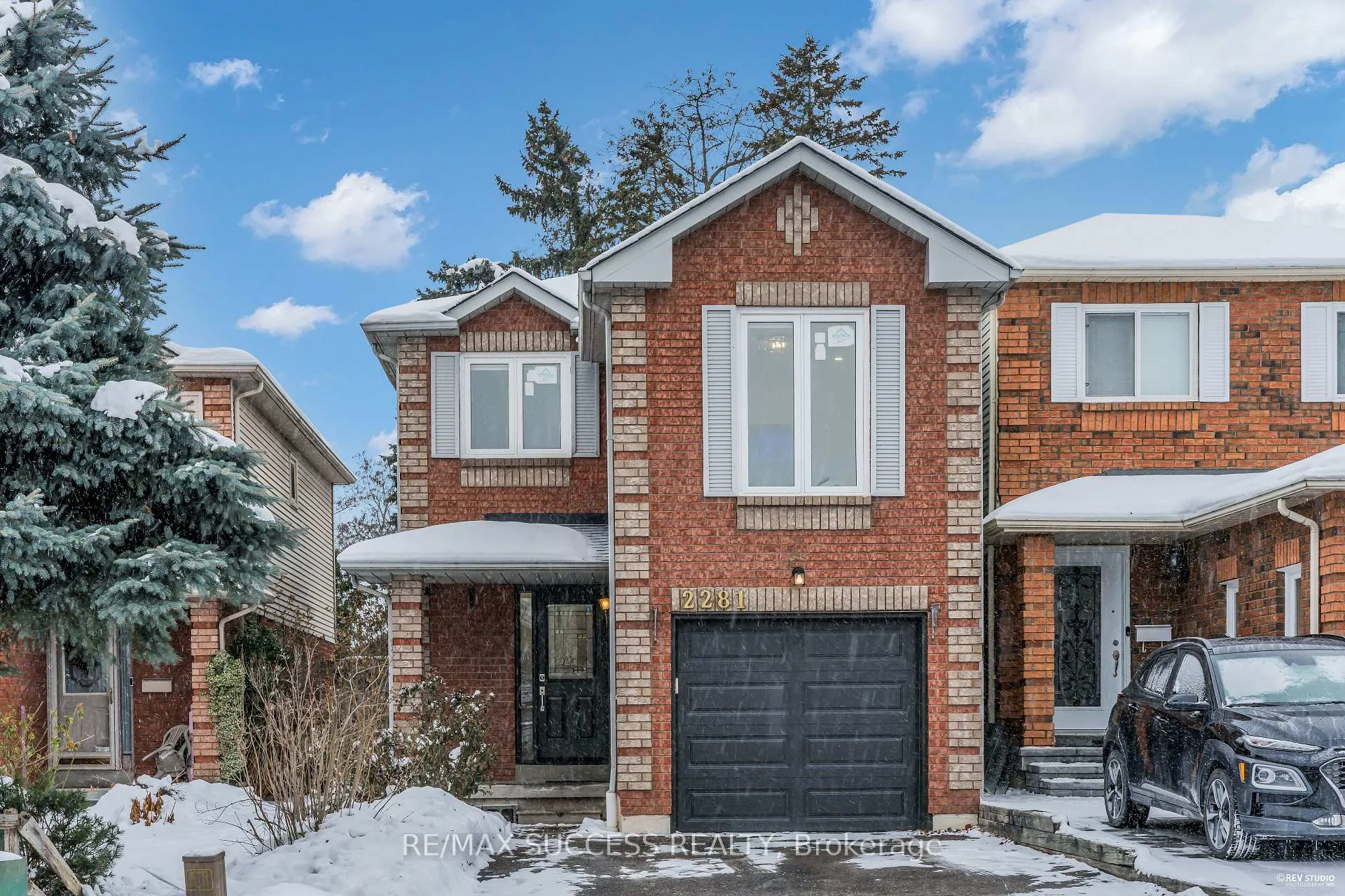 Photo 1 of 2281 Wildwood Crescent, Pickering, Brock Ridge — HOMEH