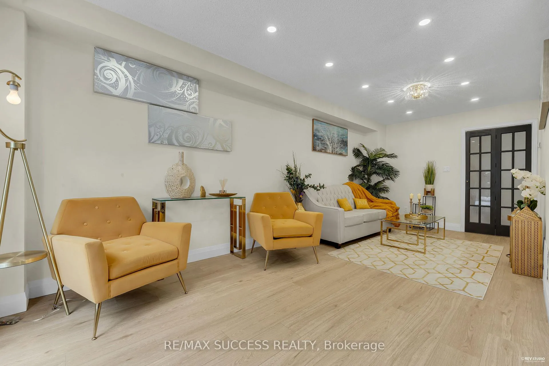Photo 9 of 2281 Wildwood Crescent, Pickering, Brock Ridge — HOMEH