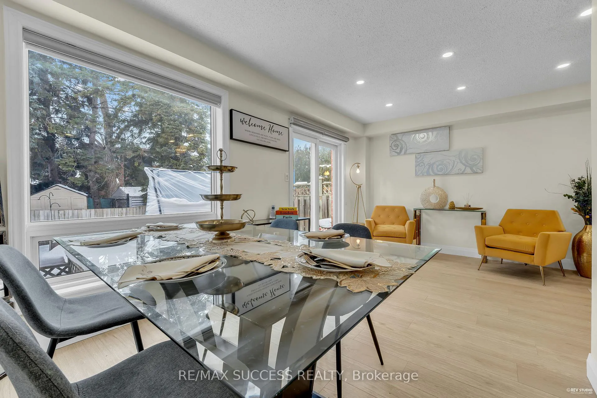Photo 13 of 2281 Wildwood Crescent, Pickering, Brock Ridge — HOMEH