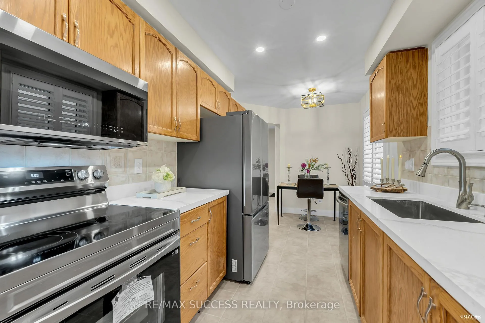 Photo 18 of 2281 Wildwood Crescent, Pickering, Brock Ridge — HOMEH