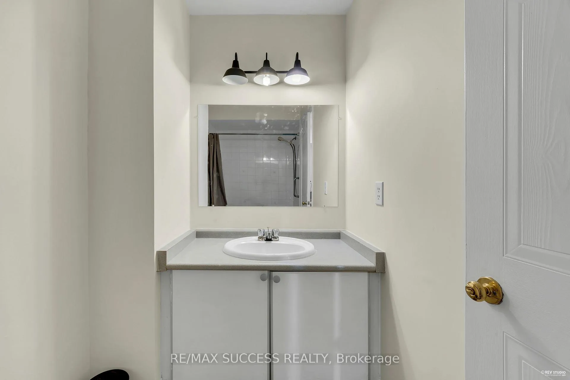 Photo 36 of 2281 Wildwood Crescent, Pickering, Brock Ridge — HOMEH