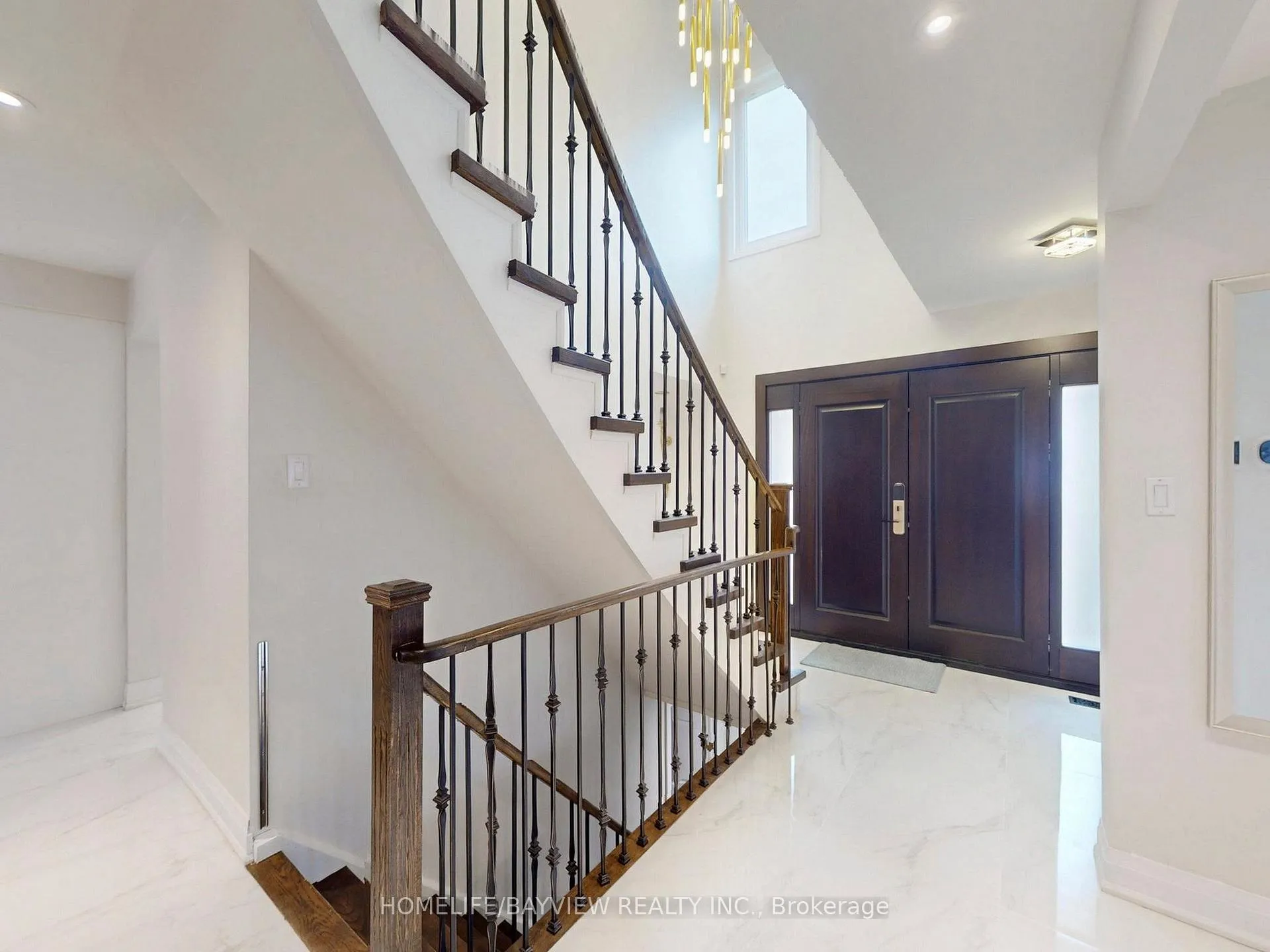 Photo 7 of 6 Tanjo Court, Vaughan, Crestwood-Springfarm-Yorkhill — HOMEH