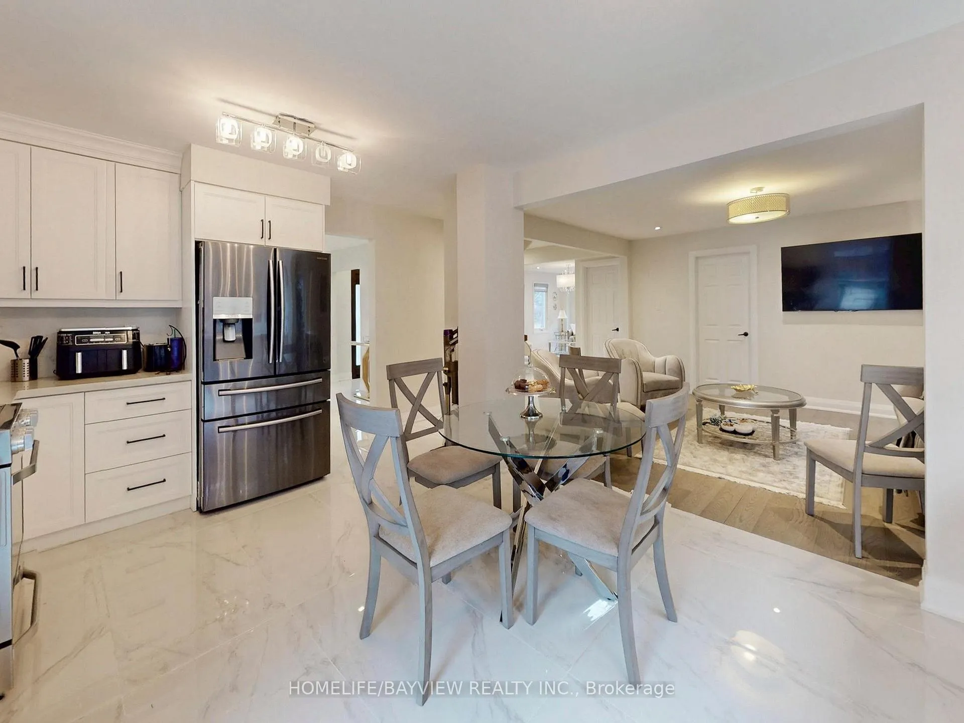 Photo 19 of 6 Tanjo Court, Vaughan, Crestwood-Springfarm-Yorkhill — HOMEH