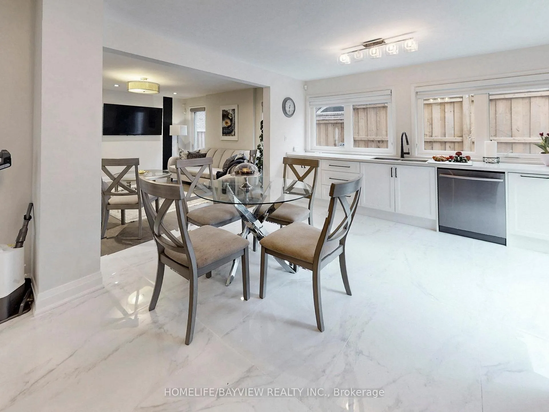 Photo 22 of 6 Tanjo Court, Vaughan, Crestwood-Springfarm-Yorkhill — HOMEH