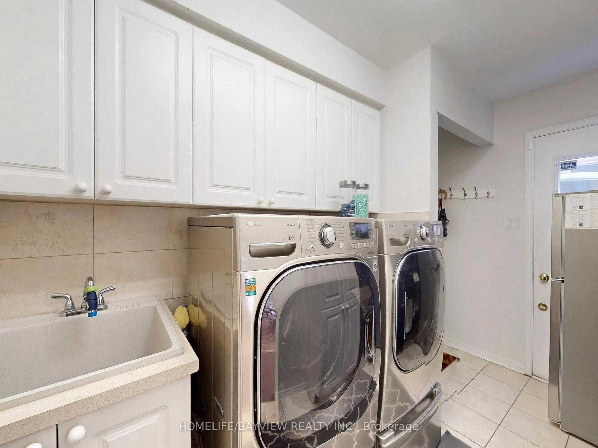 Photo 24 of 6 Tanjo Court, Vaughan, Crestwood-Springfarm-Yorkhill — HOMEH