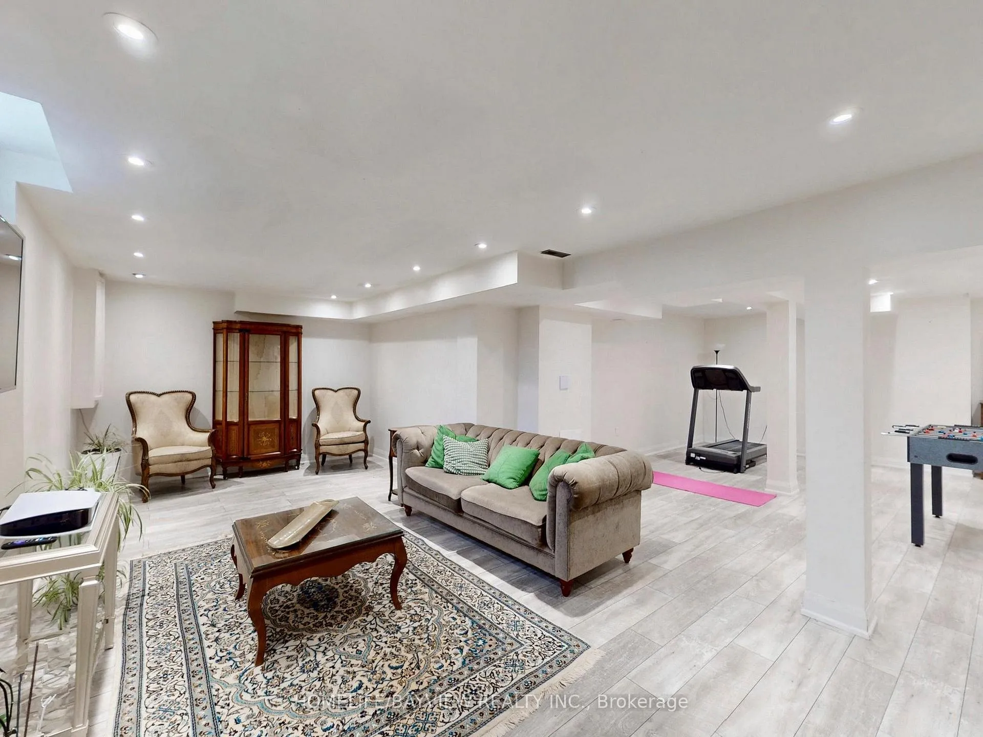 Photo 39 of 6 Tanjo Court, Vaughan, Crestwood-Springfarm-Yorkhill — HOMEH