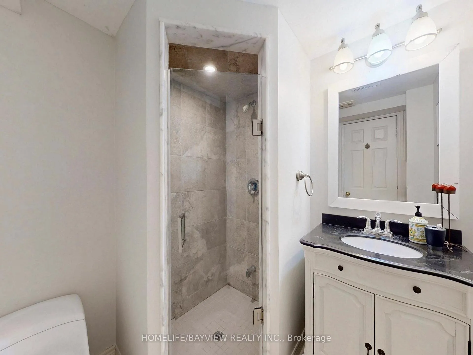 Photo 43 of 6 Tanjo Court, Vaughan, Crestwood-Springfarm-Yorkhill — HOMEH