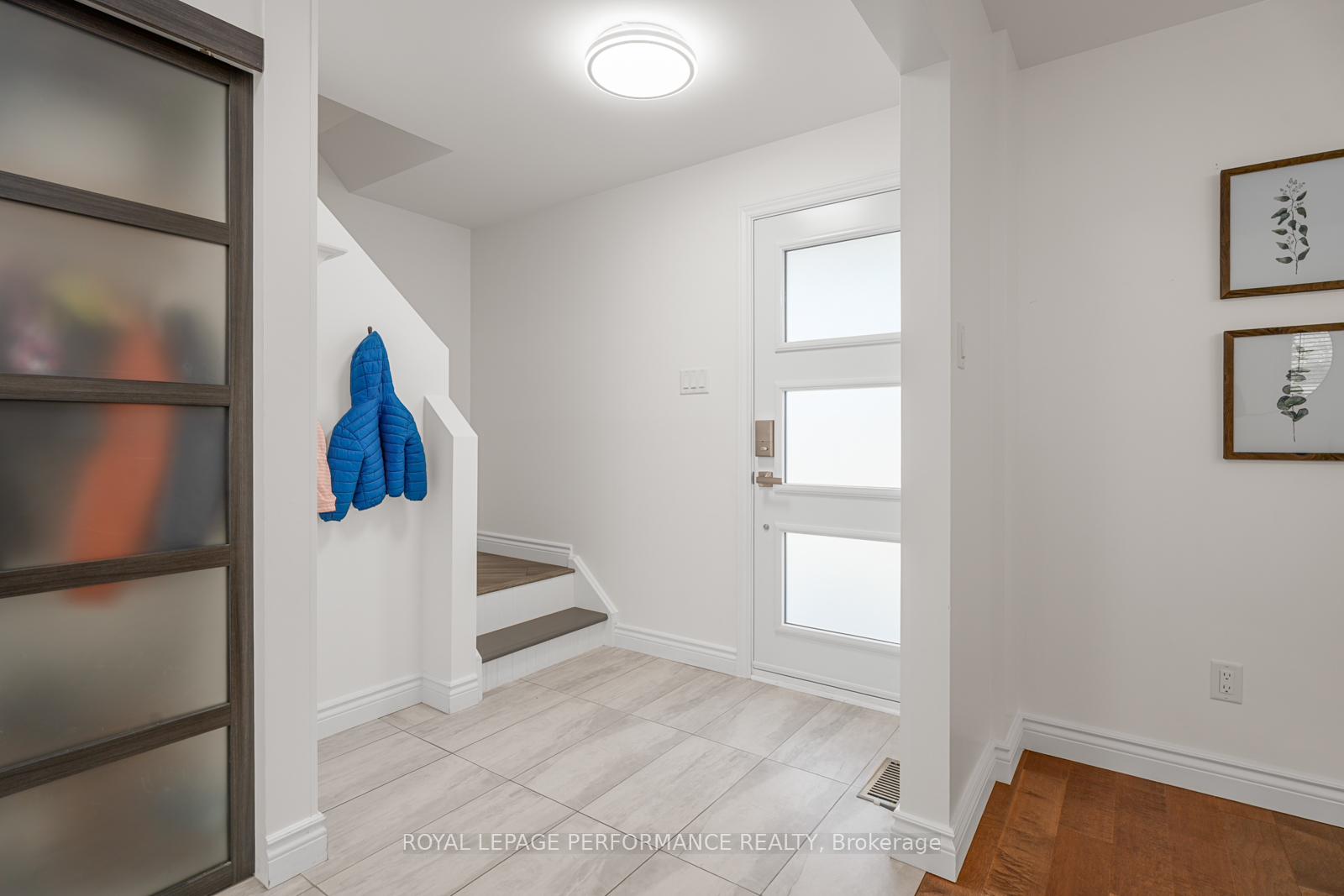 Photo 6 of 140 Oakburn Road, Ottawa, Kanata - Glencairn/Hazeldean — HOMEH
