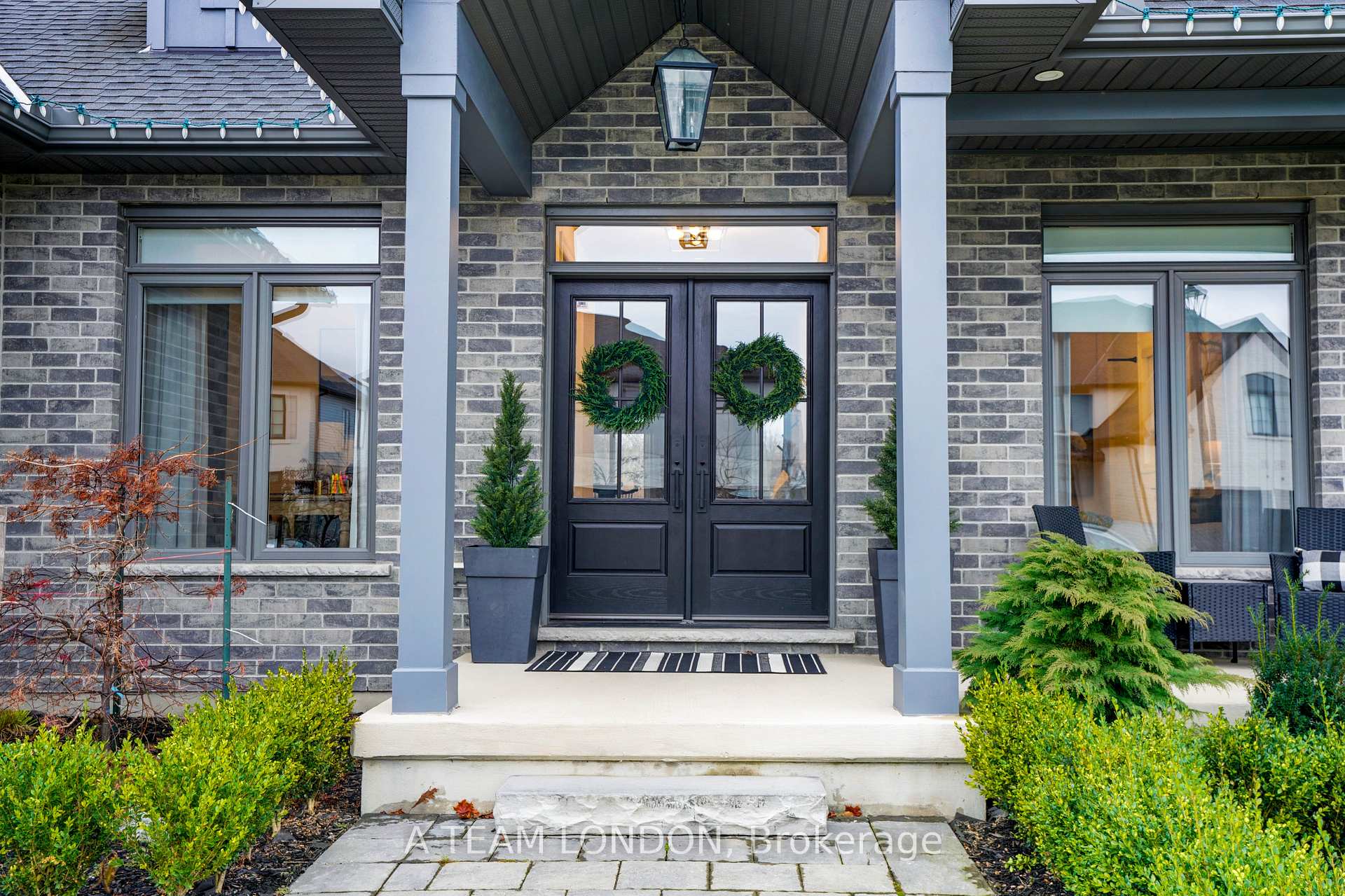 Photo 3 of 18 Arrowwood Path, Middlesex Centre, Ilderton — HOMEH