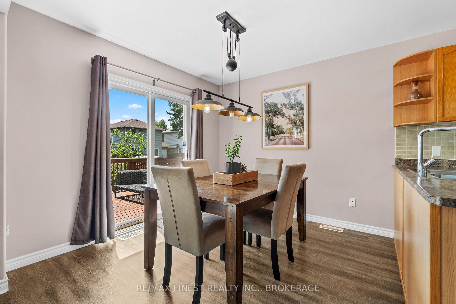 Photo 9 of 981 Rainbow Crescent, Kingston, Kingston East (Incl Barret Crt) — HOMEH