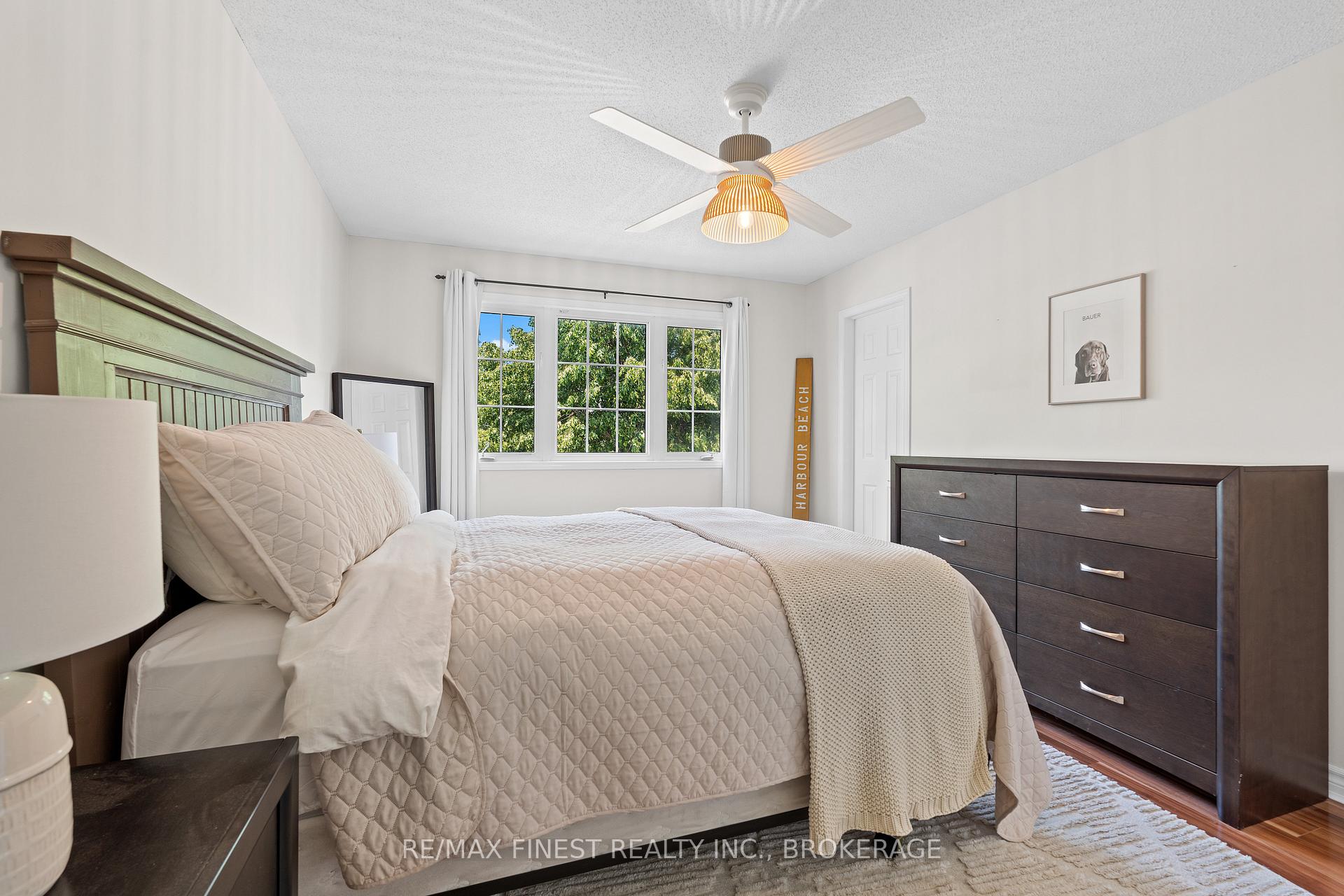 Photo 17 of 981 Rainbow Crescent, Kingston, Kingston East (Incl Barret Crt) — HOMEH