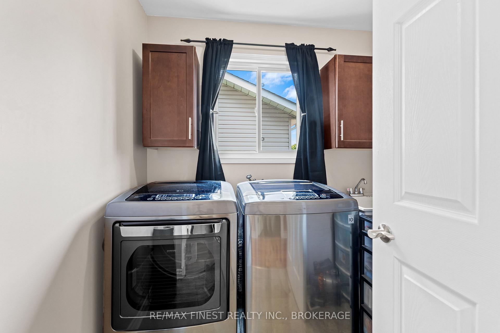 Photo 22 of 981 Rainbow Crescent, Kingston, Kingston East (Incl Barret Crt) — HOMEH