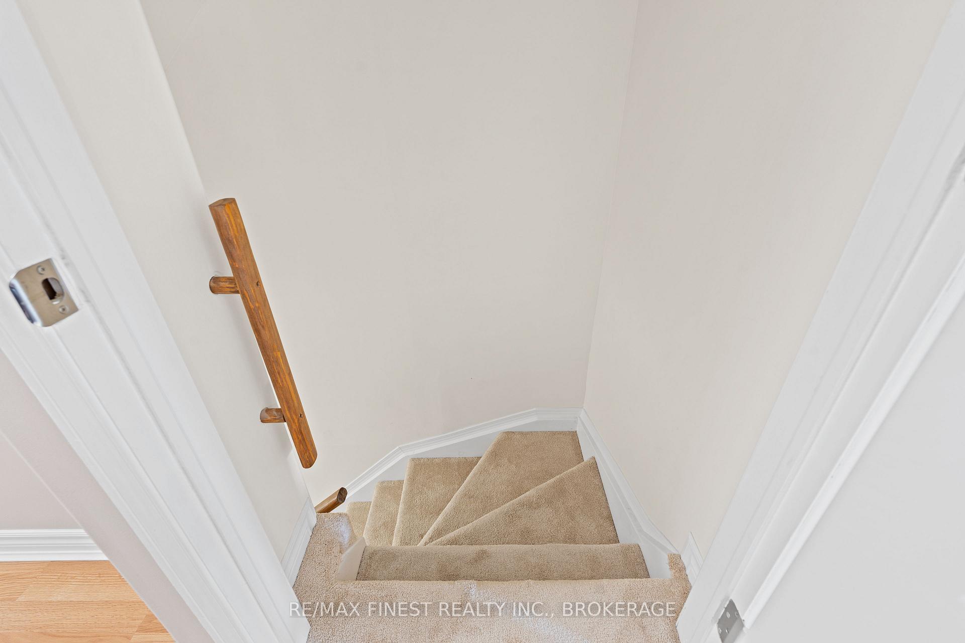 Photo 23 of 981 Rainbow Crescent, Kingston, Kingston East (Incl Barret Crt) — HOMEH