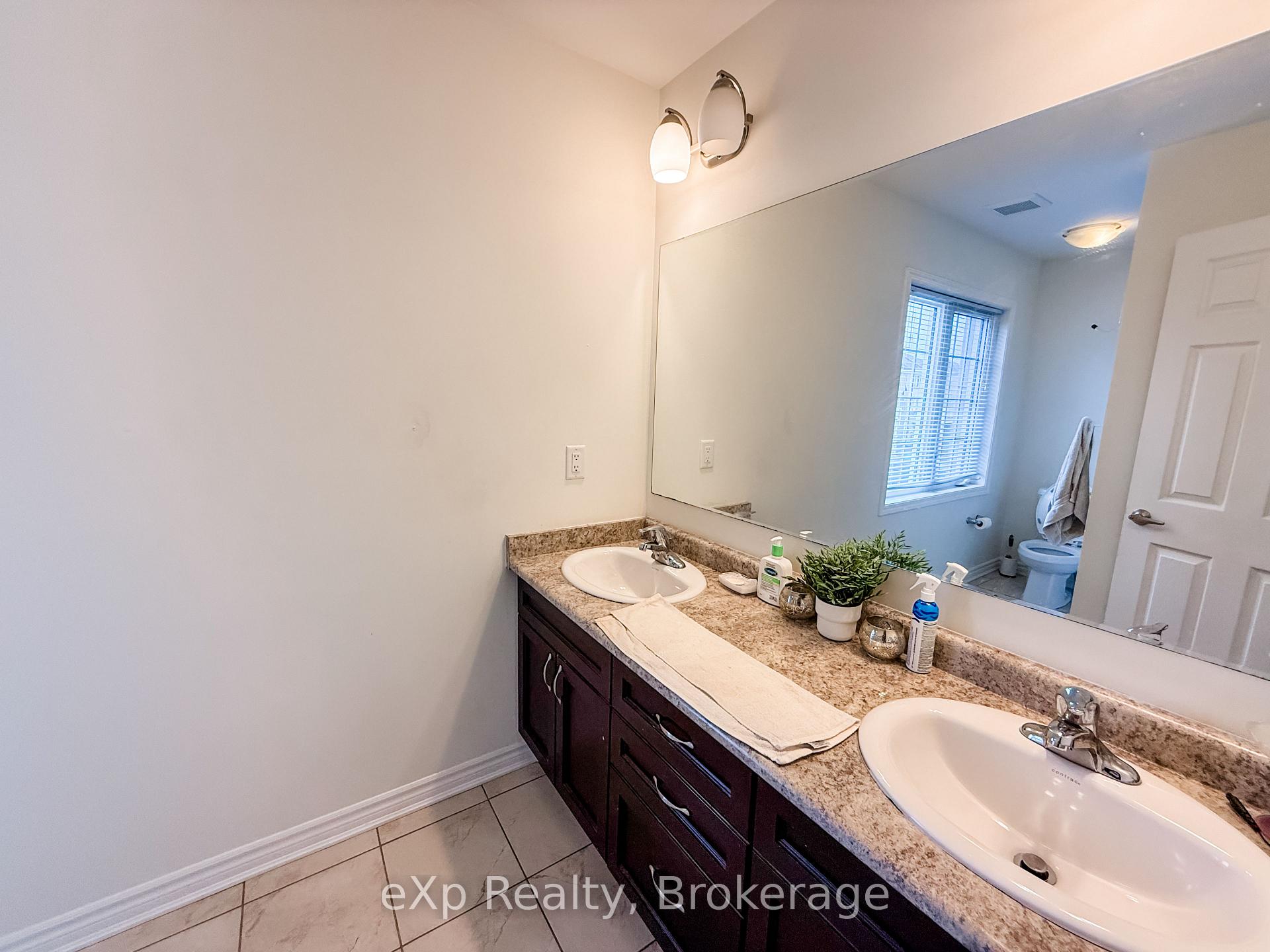 Photo 10 of 296 Murlock Heights, Milton, Ford — HOMEH