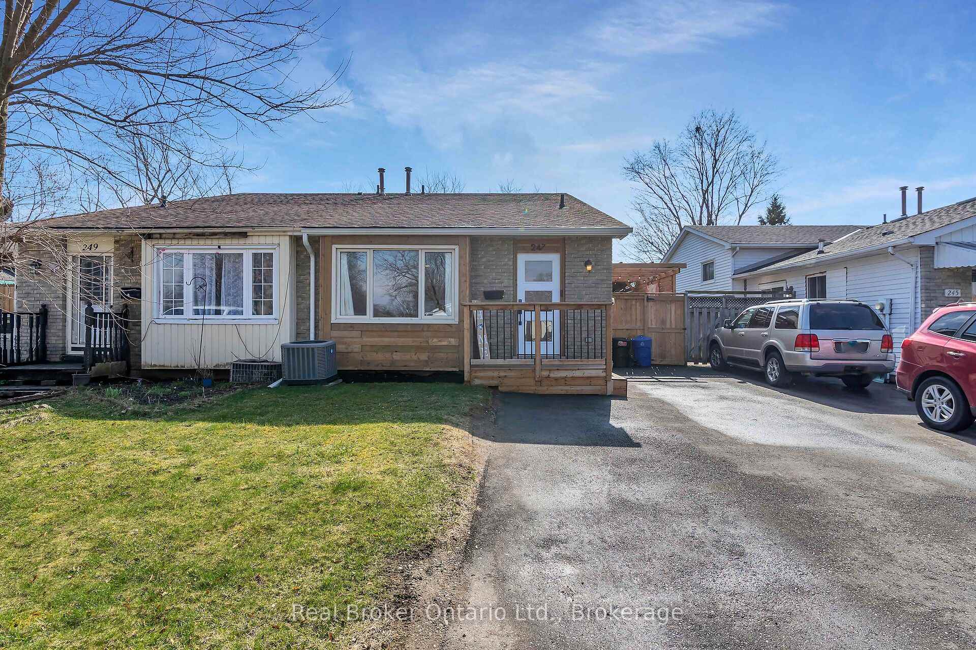 Photo 1 of 247 Heritage Drive, Kitchener — HOMEH