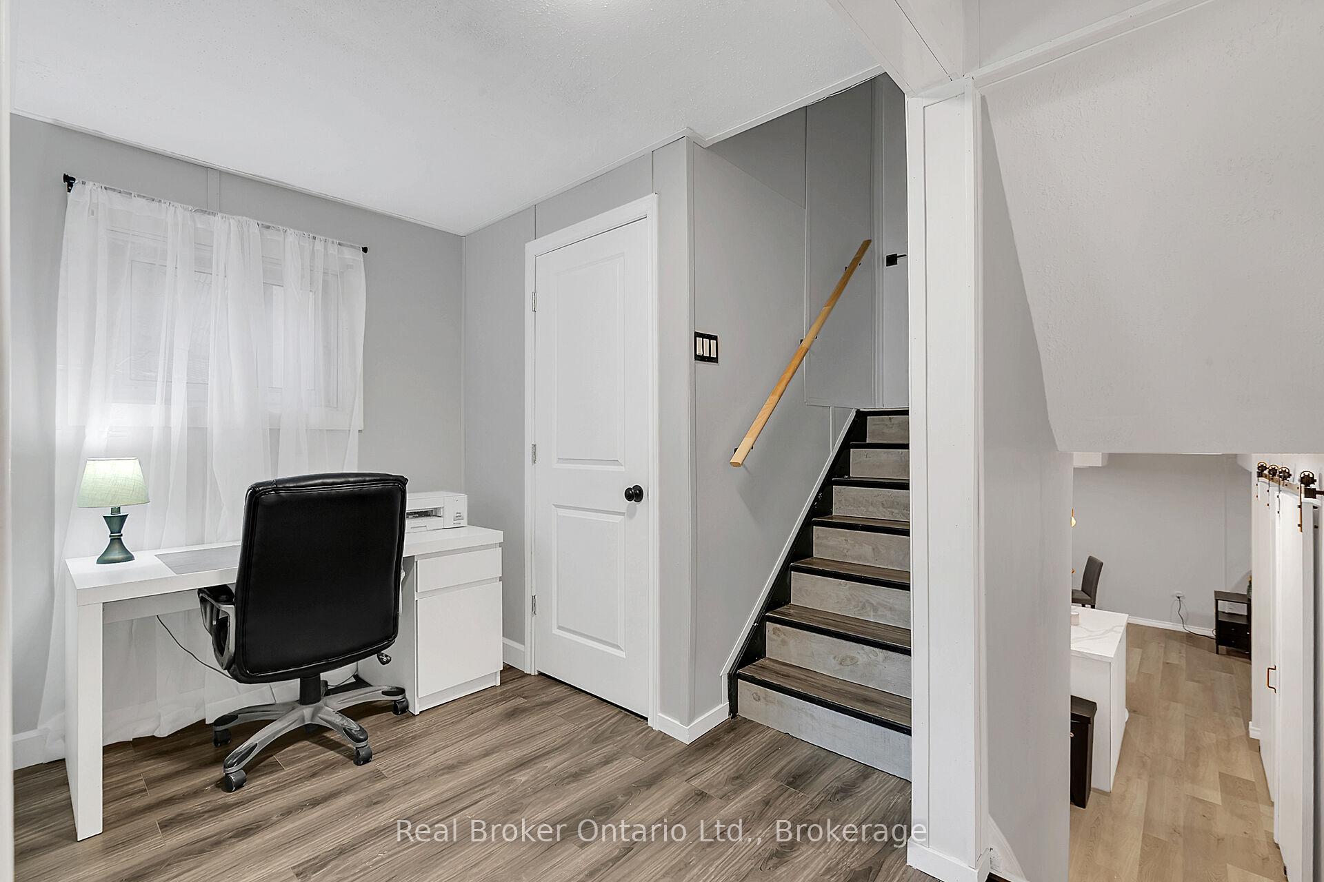 Photo 19 of 247 Heritage Drive, Kitchener — HOMEH