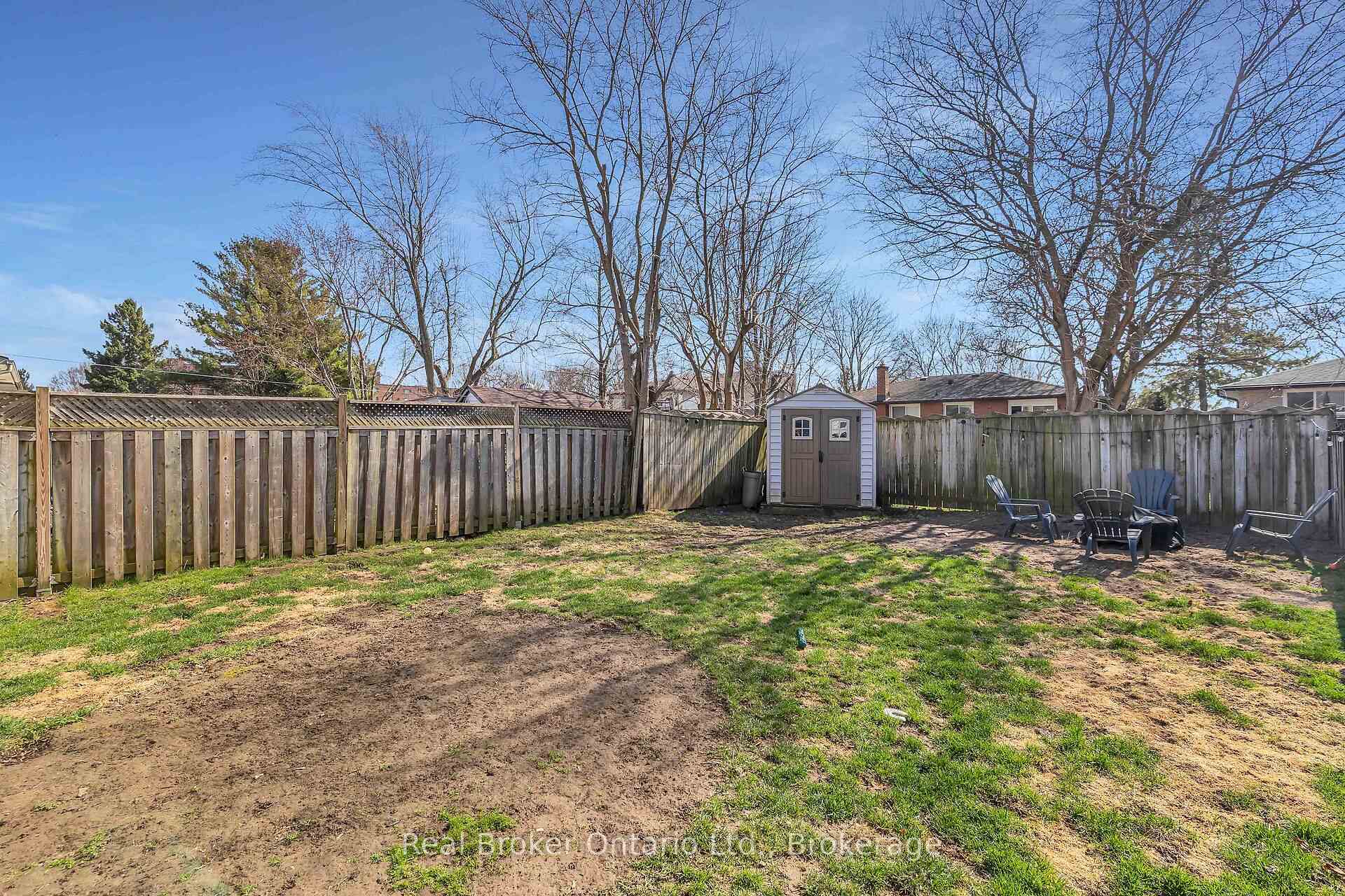 Photo 27 of 247 Heritage Drive, Kitchener — HOMEH