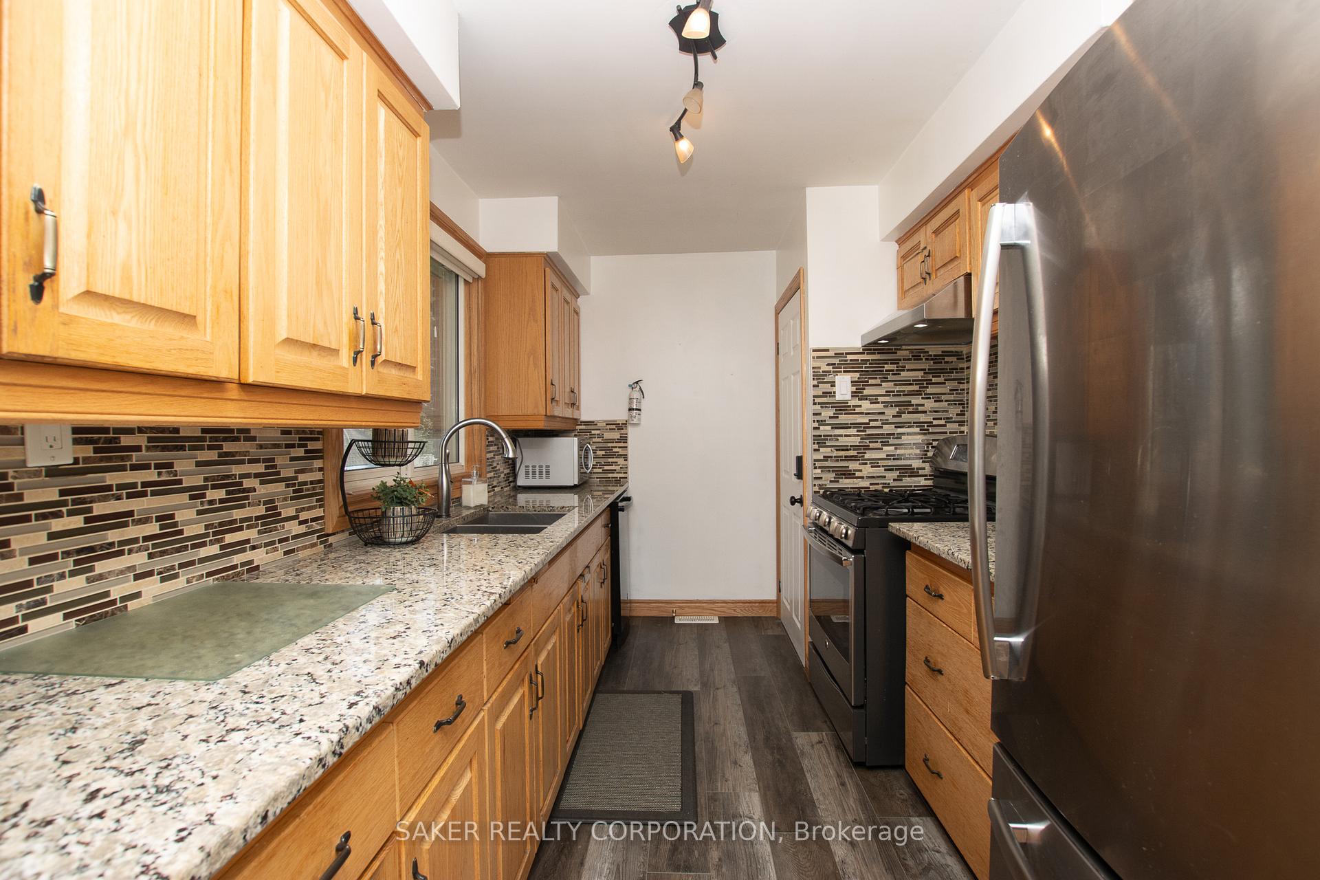 Photo 11 of 61 Delaware Street S, Middlesex Centre, Komoka — HOMEH