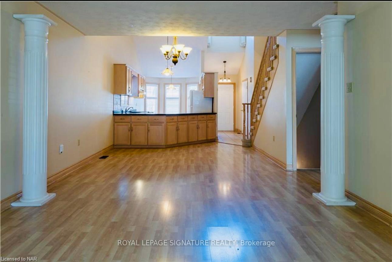 Photo 7 of 465 Berkindale Drive, Hamilton, Riverdale — HOMEH