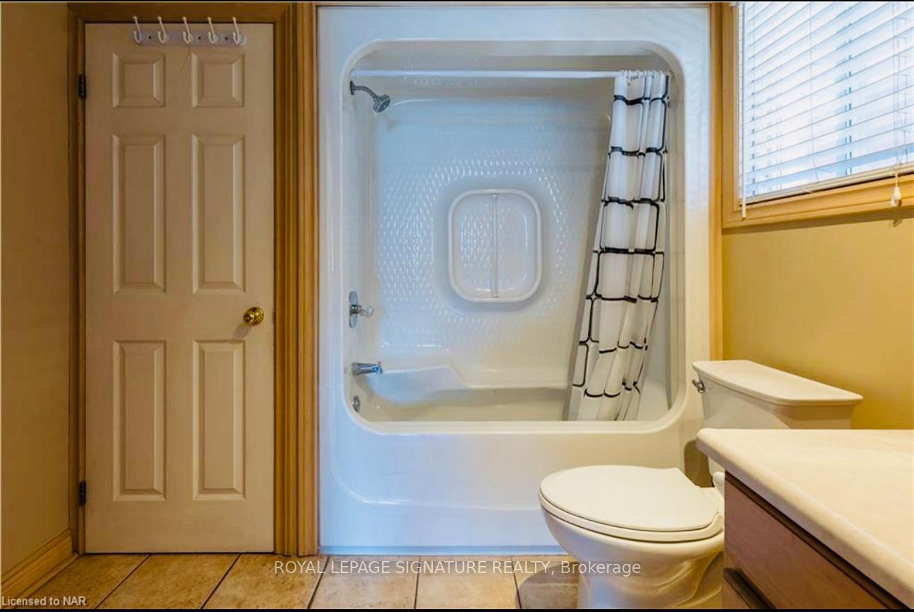 Photo 11 of 465 Berkindale Drive, Hamilton, Riverdale — HOMEH