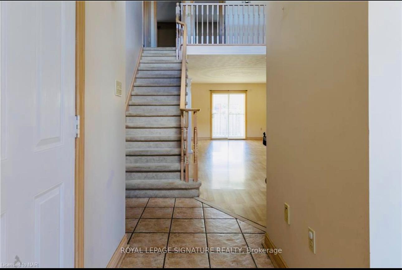 Photo 15 of 465 Berkindale Drive, Hamilton, Riverdale — HOMEH
