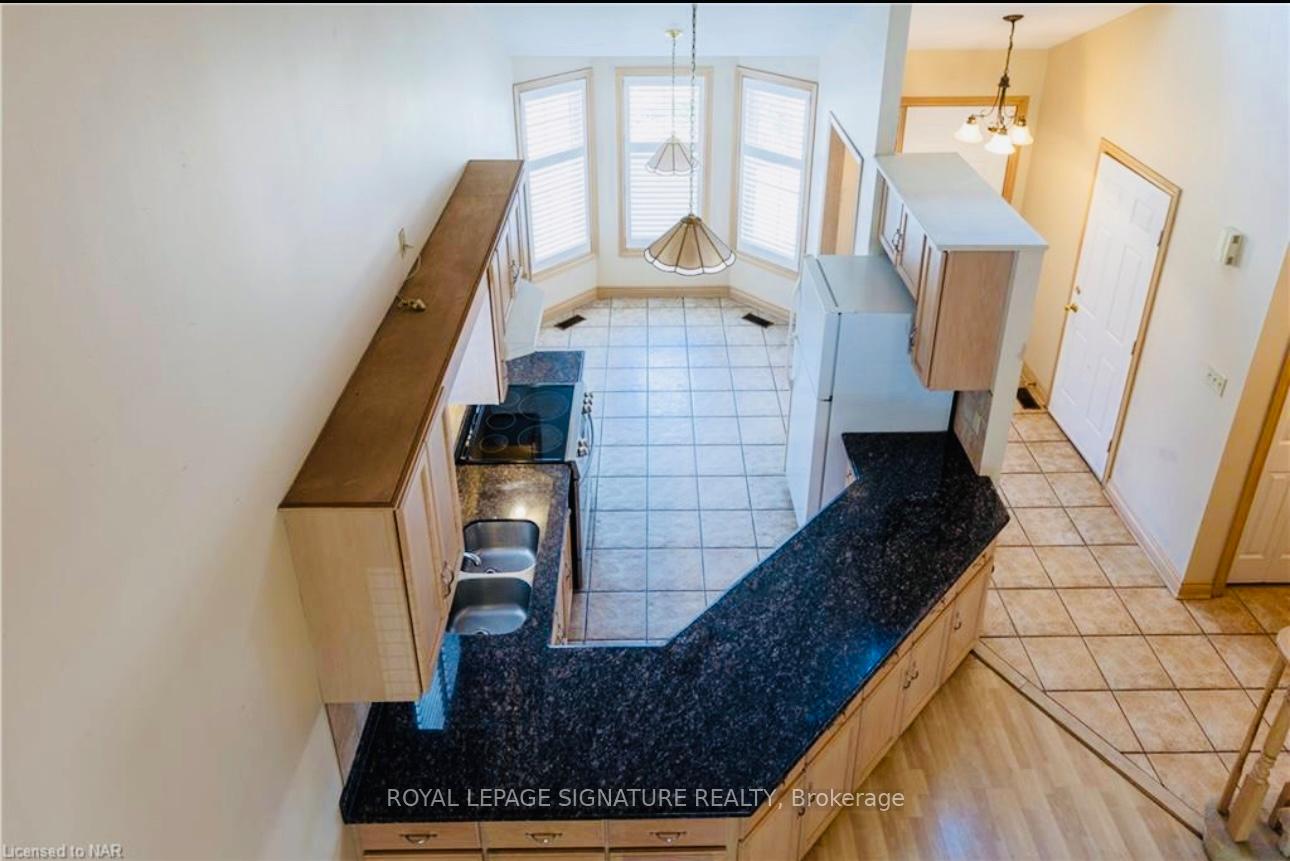 Photo 17 of 465 Berkindale Drive, Hamilton, Riverdale — HOMEH