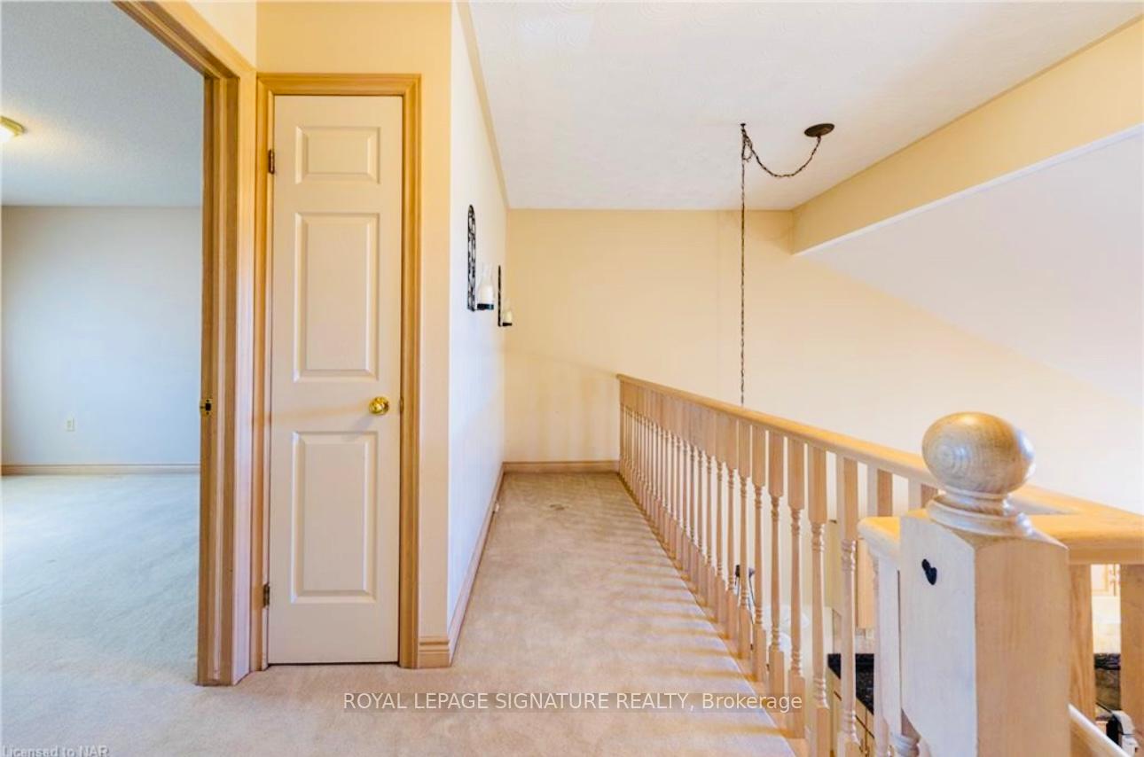 Photo 18 of 465 Berkindale Drive, Hamilton, Riverdale — HOMEH