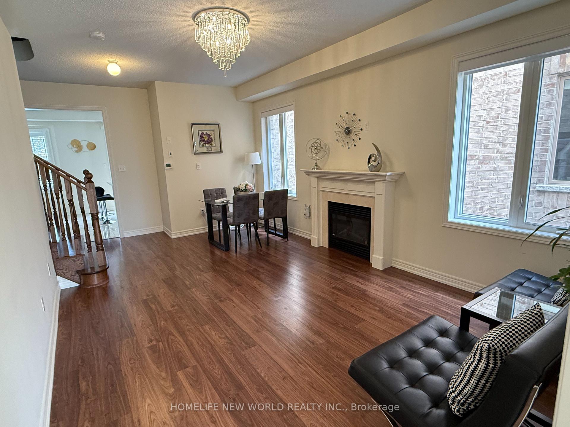 Photo 4 of 55 Frederick Stamm Crescent, Markham, Berczy — HOMEH
