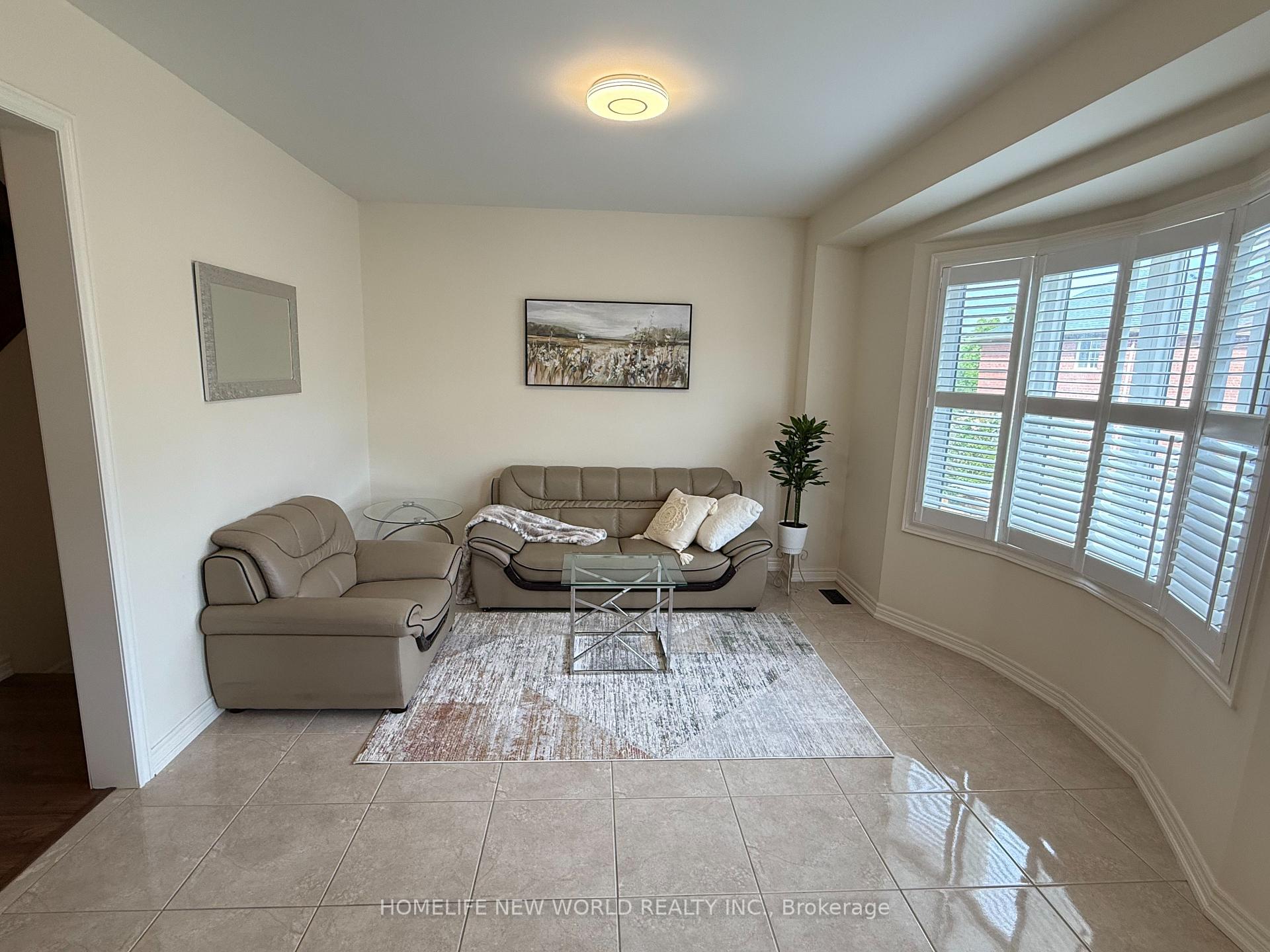 Photo 9 of 55 Frederick Stamm Crescent, Markham, Berczy — HOMEH