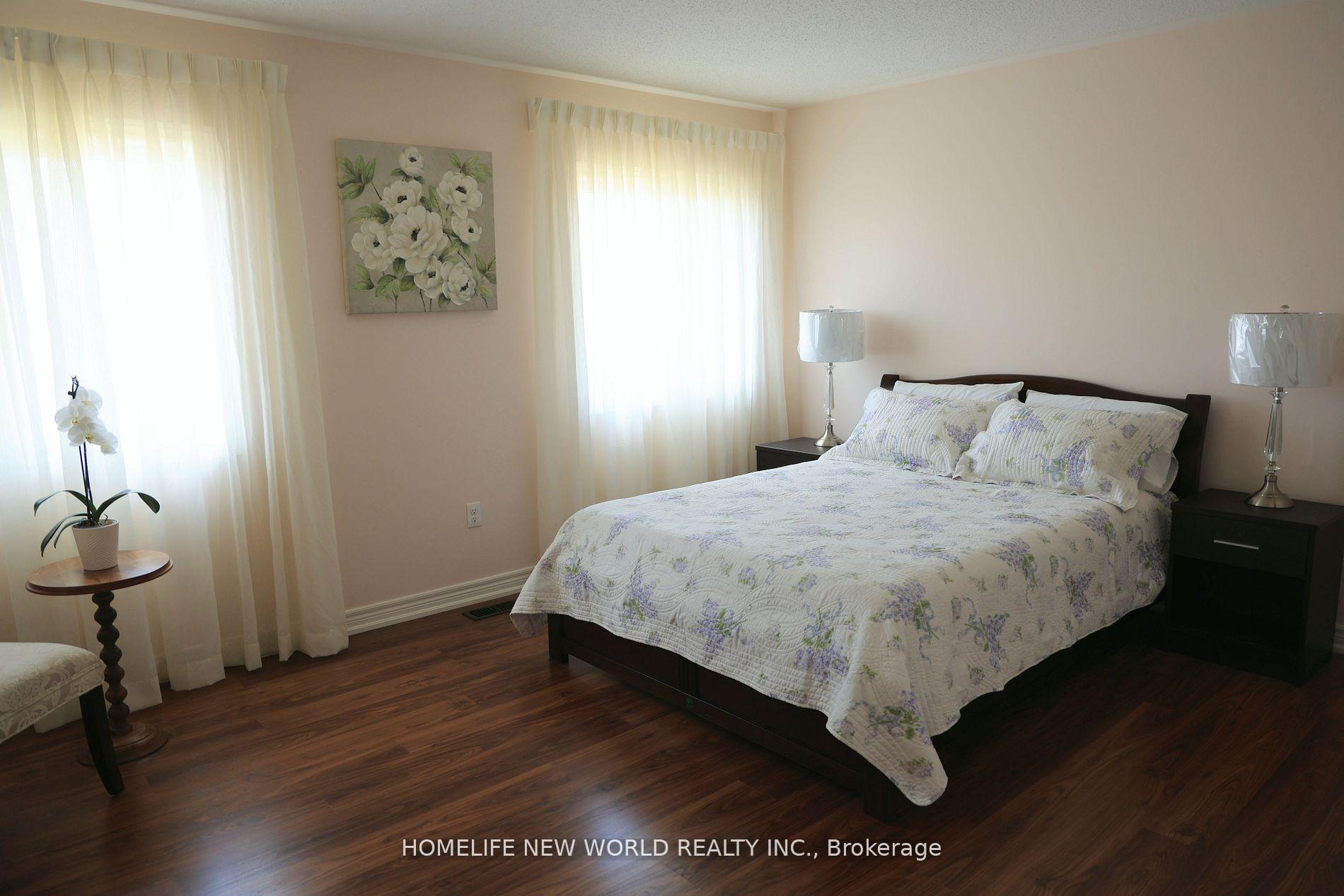 Photo 16 of 55 Frederick Stamm Crescent, Markham, Berczy — HOMEH