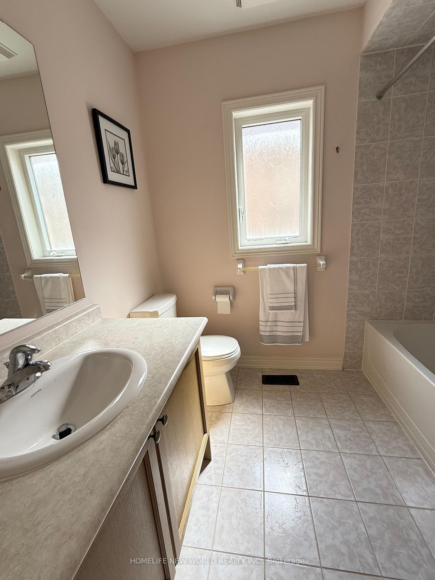 Photo 21 of 55 Frederick Stamm Crescent, Markham, Berczy — HOMEH
