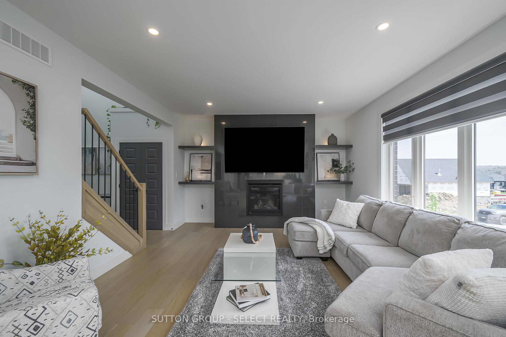 Photo 7 of 83 Daventry Way, Middlesex Centre, Rural Middlesex Centre — HOMEH
