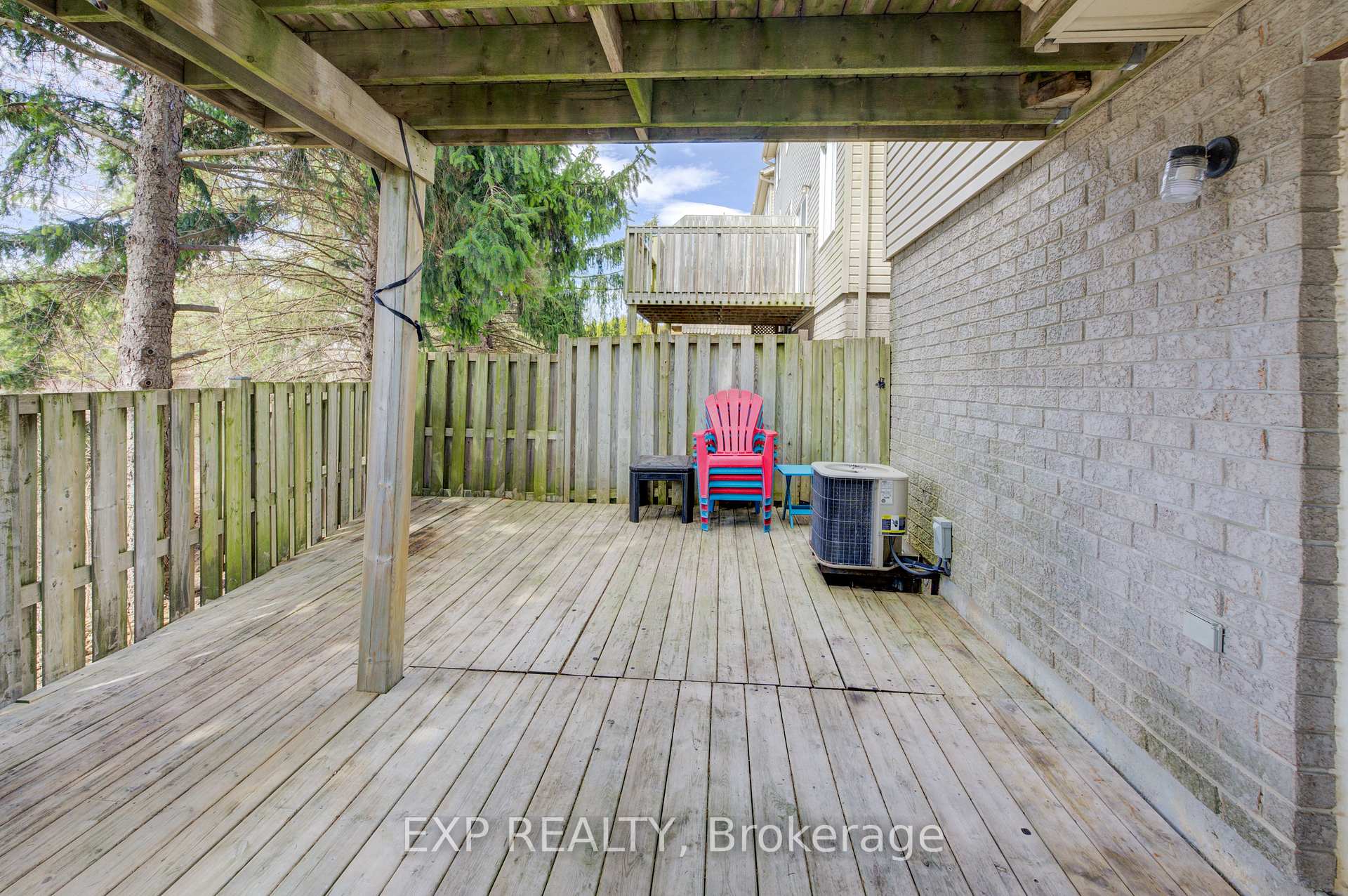 Photo 15 of 196 Windflower Drive, Kitchener — HOMEH