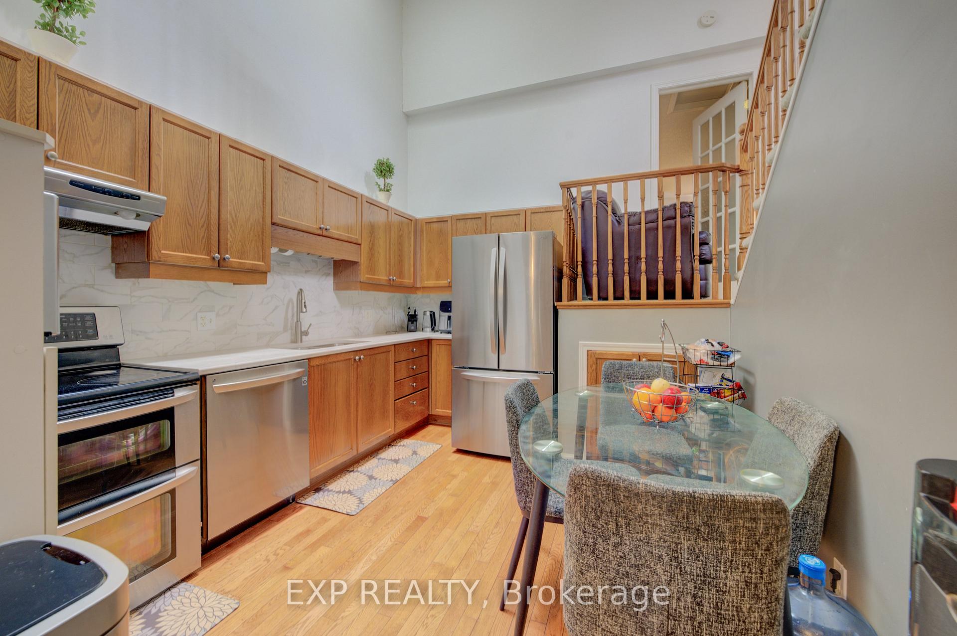 Photo 18 of 196 Windflower Drive, Kitchener — HOMEH
