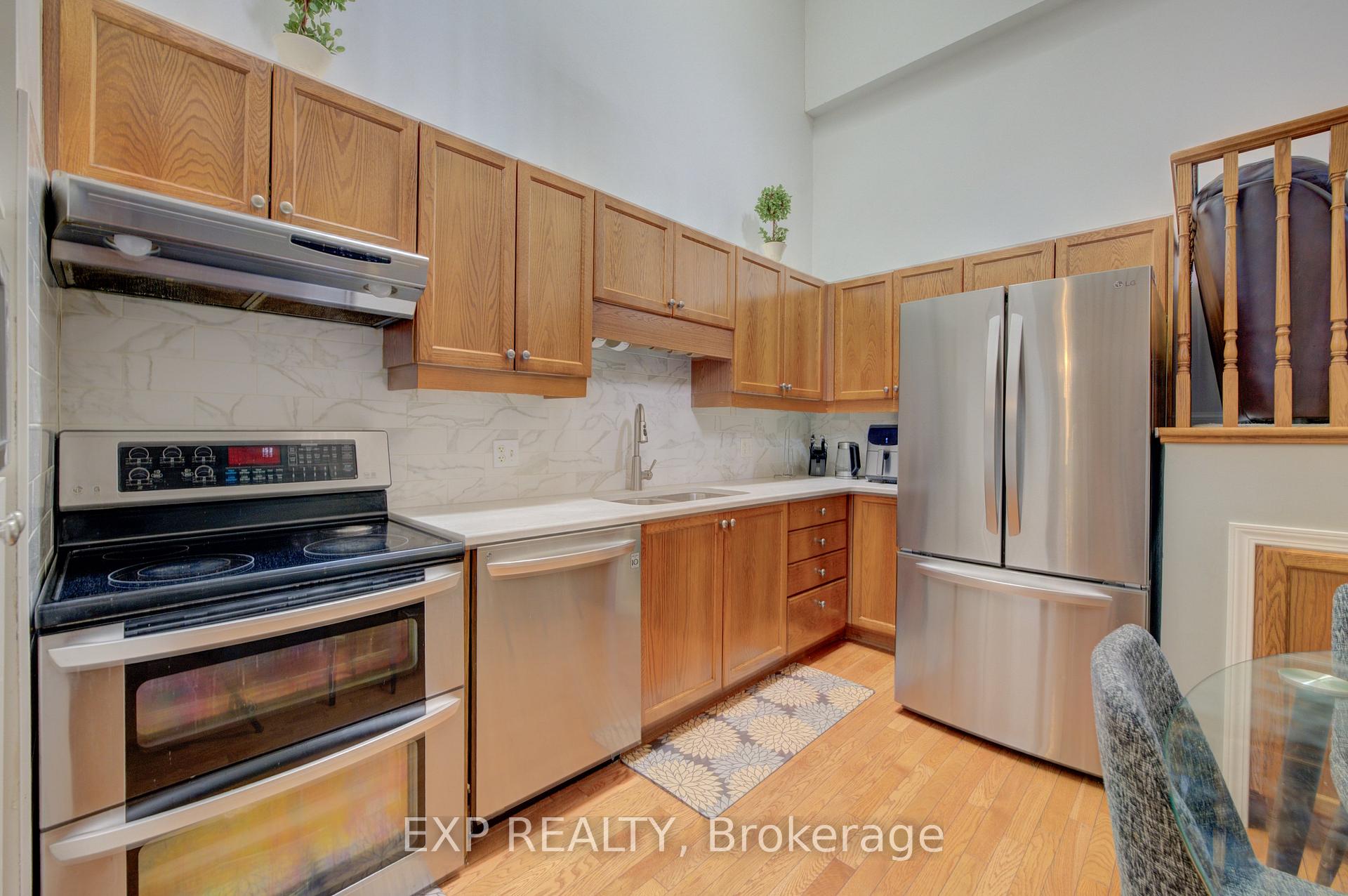 Photo 19 of 196 Windflower Drive, Kitchener — HOMEH