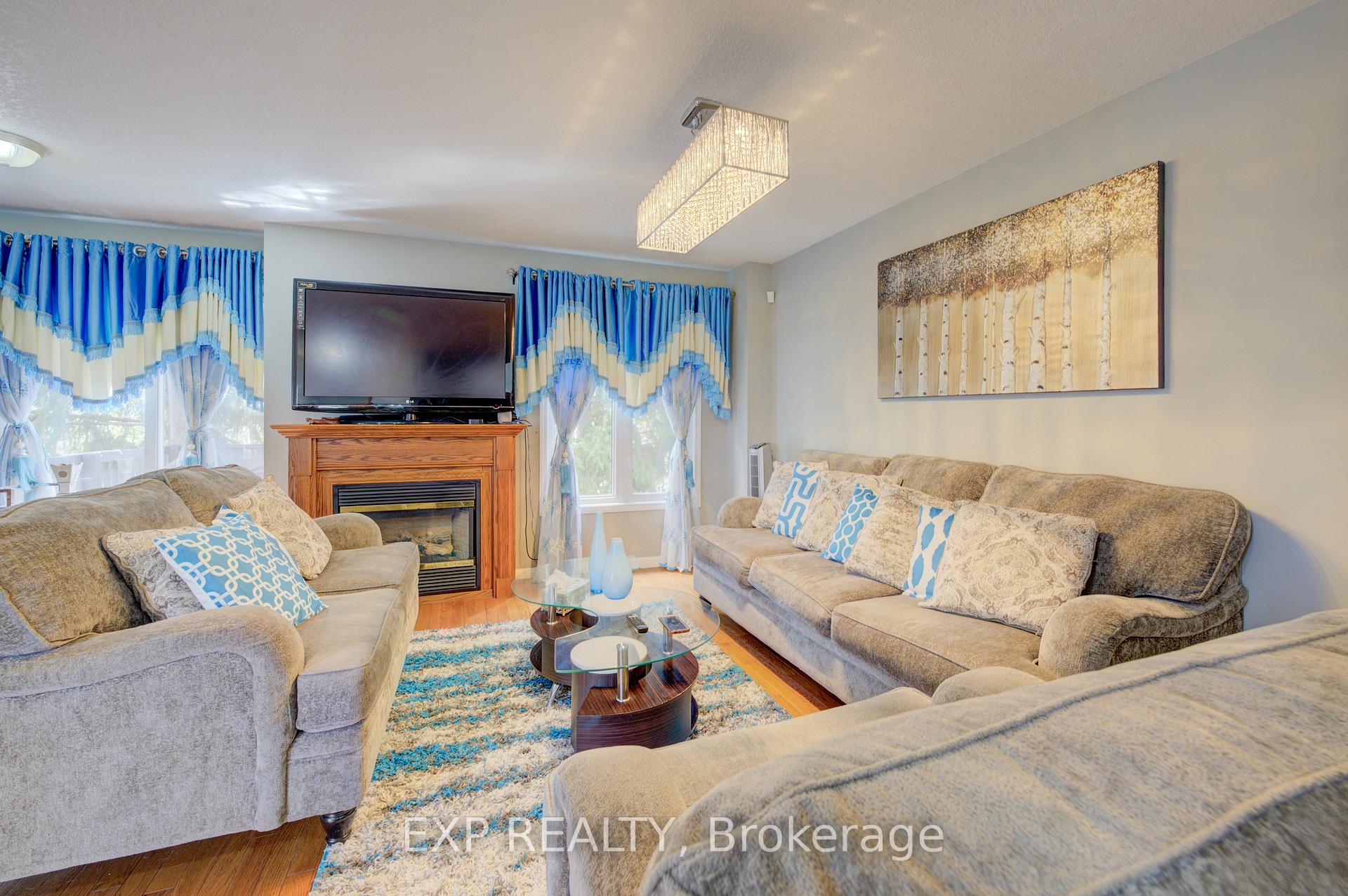 Photo 22 of 196 Windflower Drive, Kitchener — HOMEH