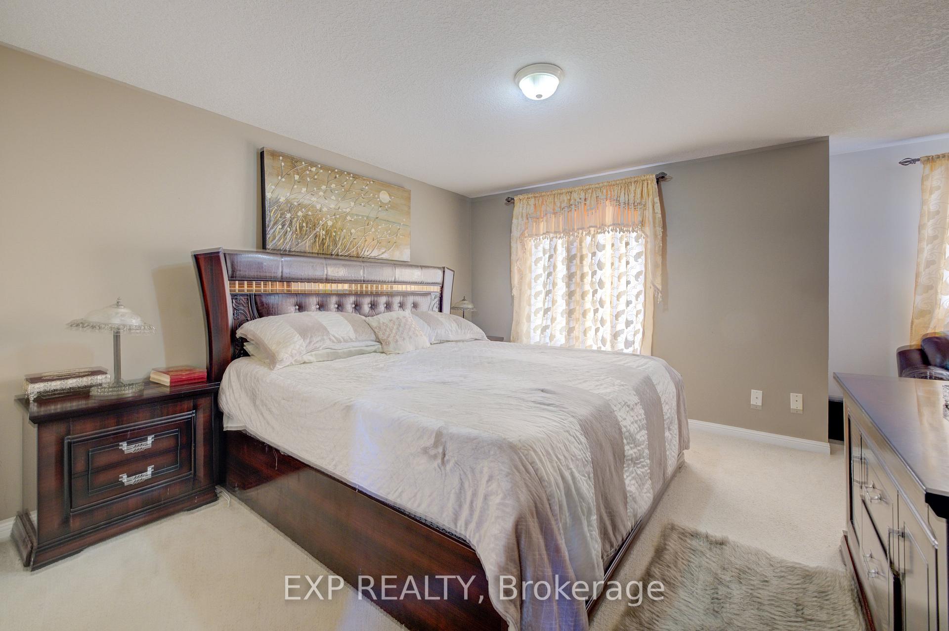 Photo 35 of 196 Windflower Drive, Kitchener — HOMEH
