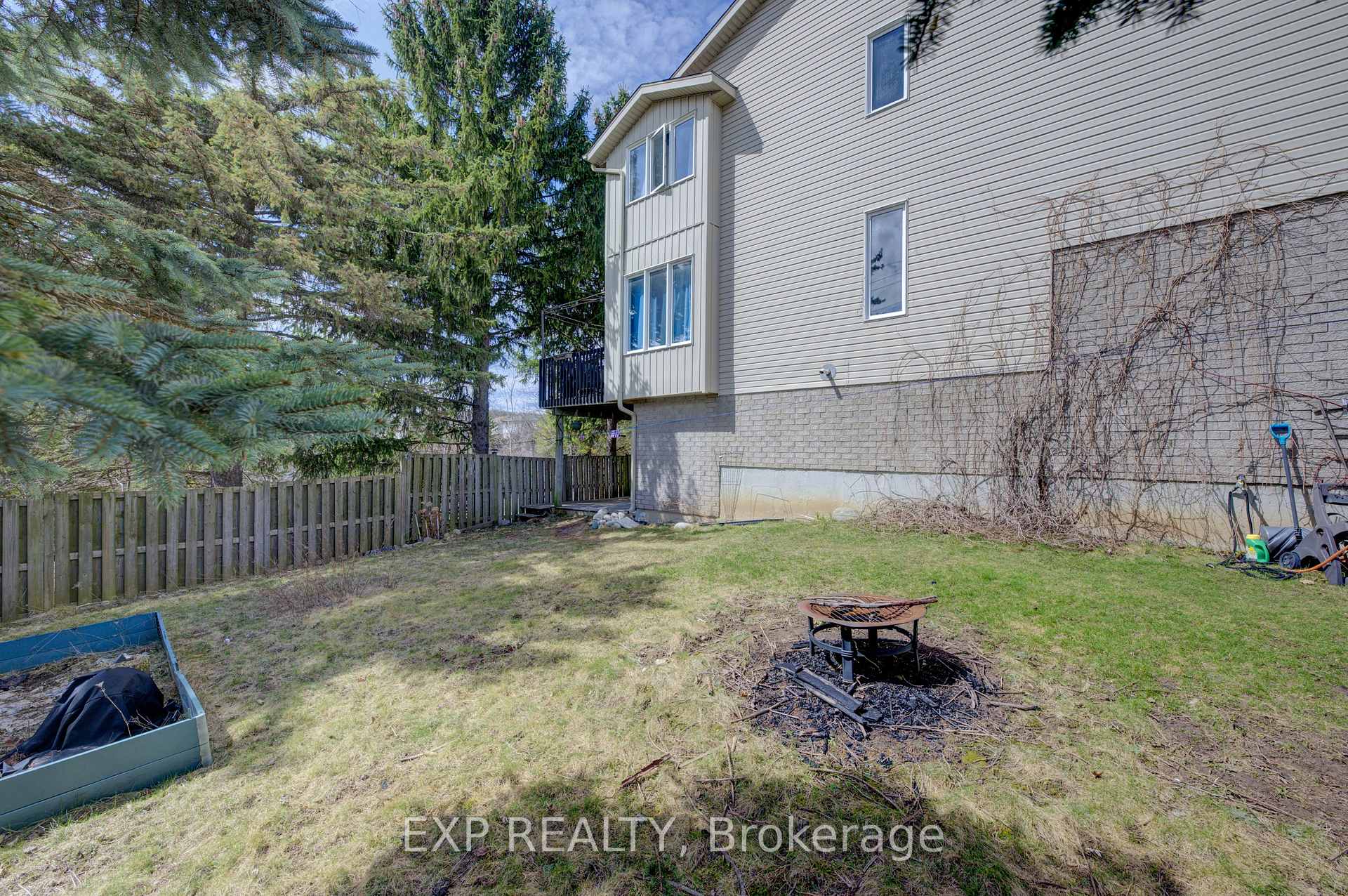 Photo 42 of 196 Windflower Drive, Kitchener — HOMEH