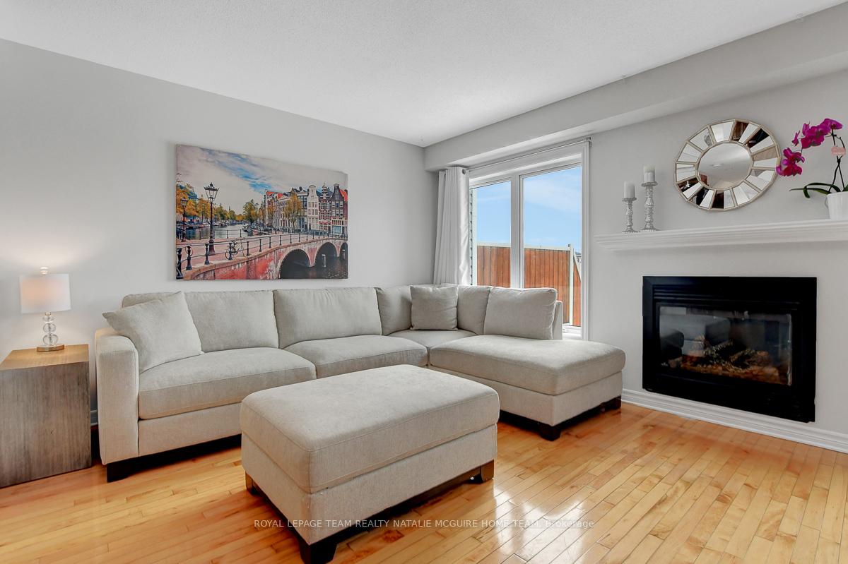 Photo 6 of 226 Catamount Court, Ottawa, Kanata - Emerald Meadows/Trailwest — HOMEH