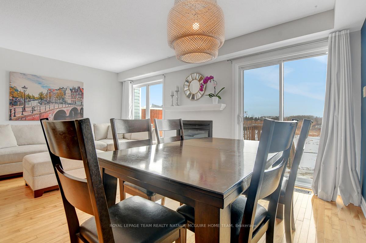 Photo 12 of 226 Catamount Court, Ottawa, Kanata - Emerald Meadows/Trailwest — HOMEH