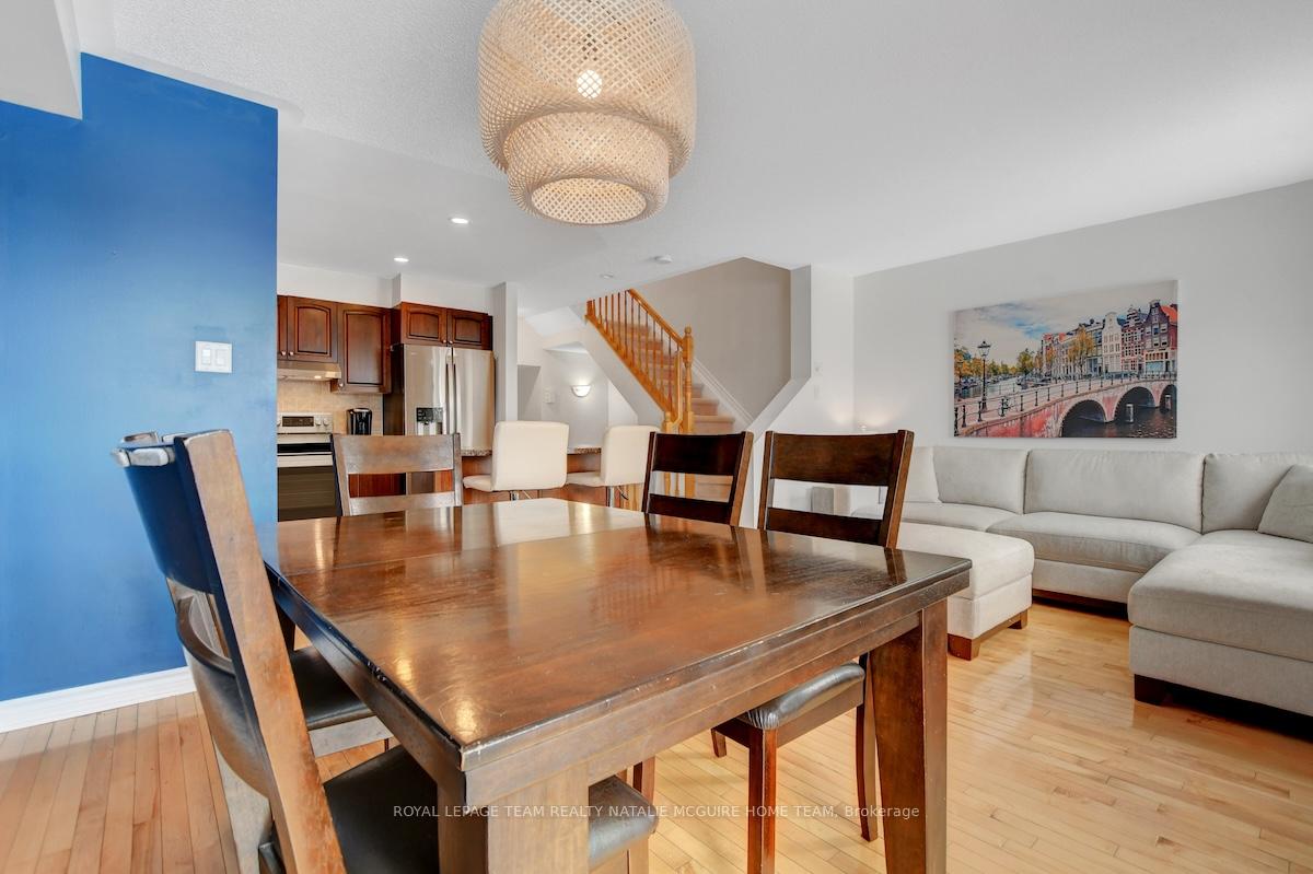 Photo 13 of 226 Catamount Court, Ottawa, Kanata - Emerald Meadows/Trailwest — HOMEH