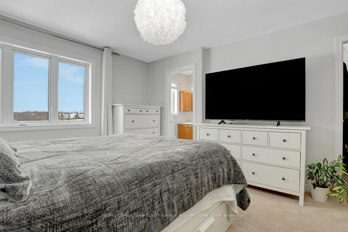 Photo 20 of 226 Catamount Court, Ottawa, Kanata - Emerald Meadows/Trailwest — HOMEH