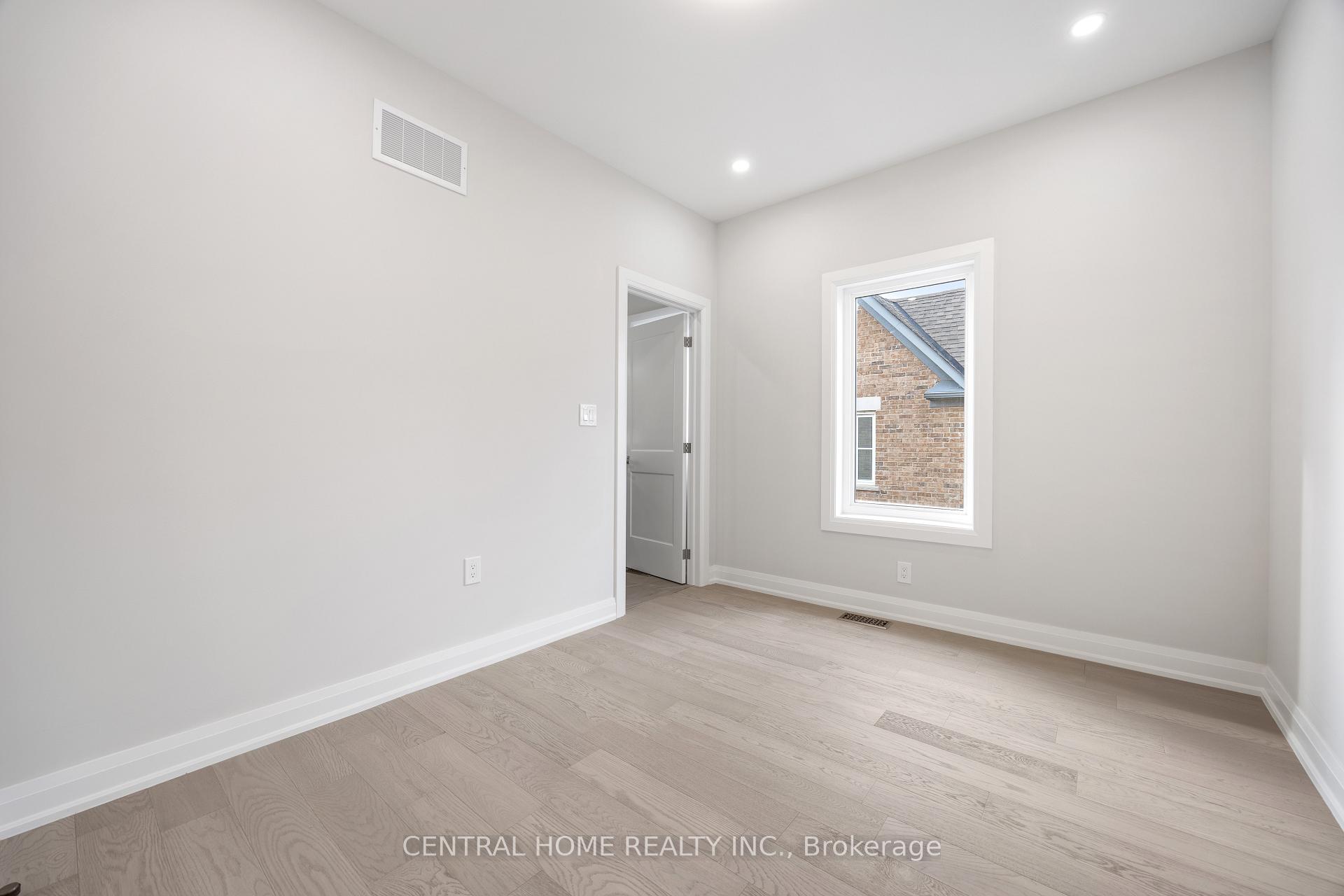 Photo 5 of 2950 Elgin Mills Road E, Markham, Victoria Square — HOMEH