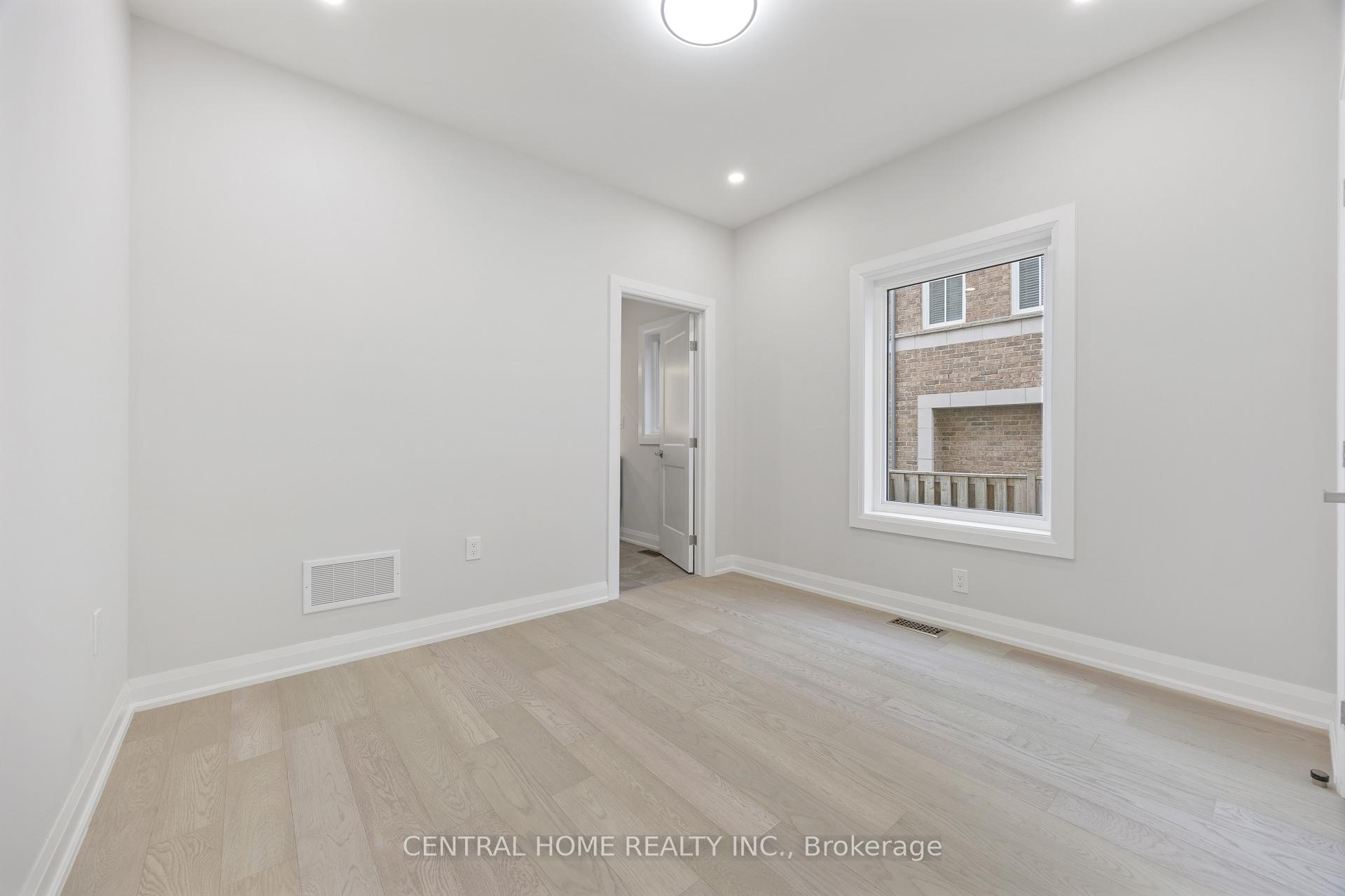 Photo 15 of 2950 Elgin Mills Road E, Markham, Victoria Square — HOMEH